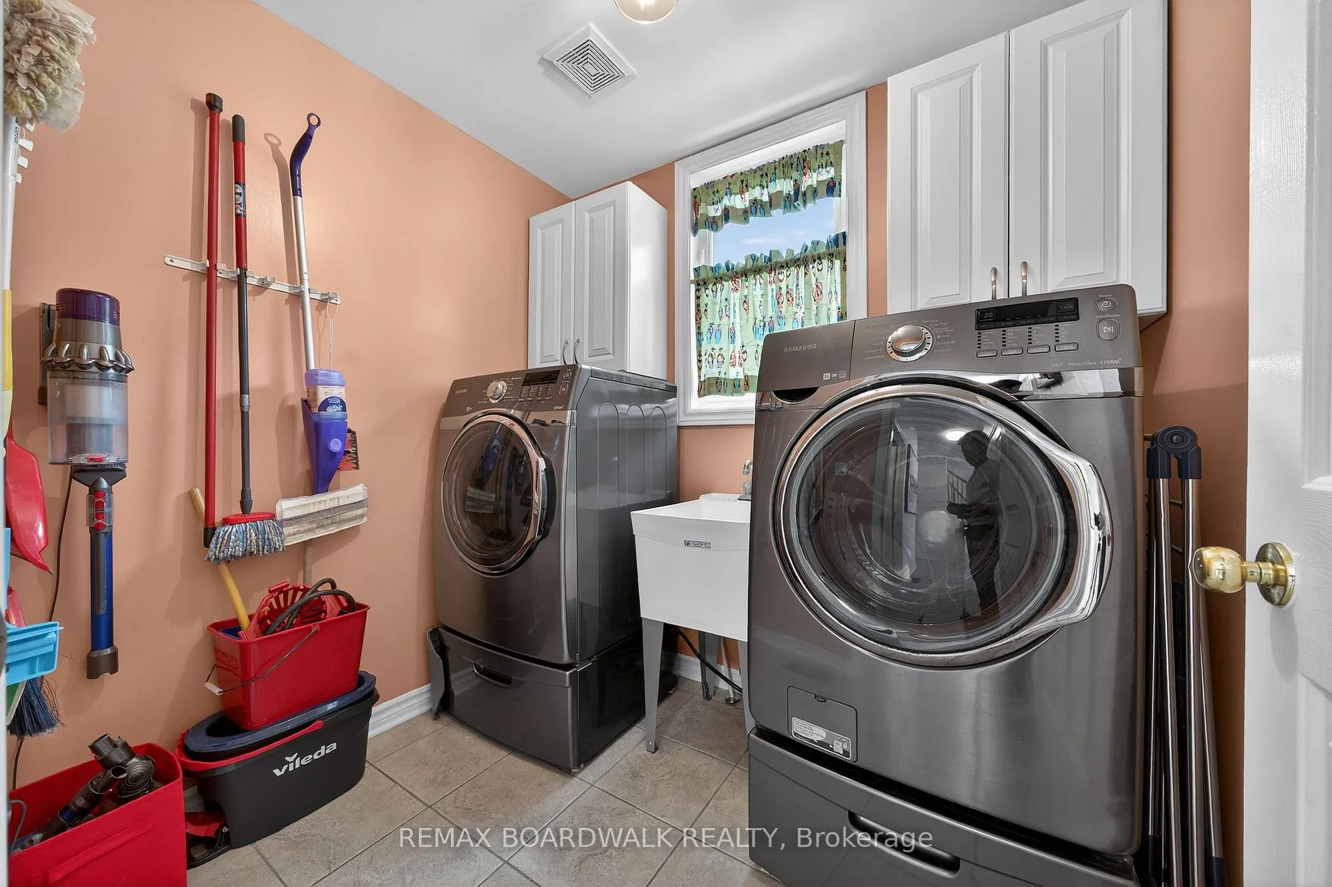 Photo 20 of 85 Woliston Crescent, Ottawa, Kanata - Morgan's Grant/South March — HOMEH