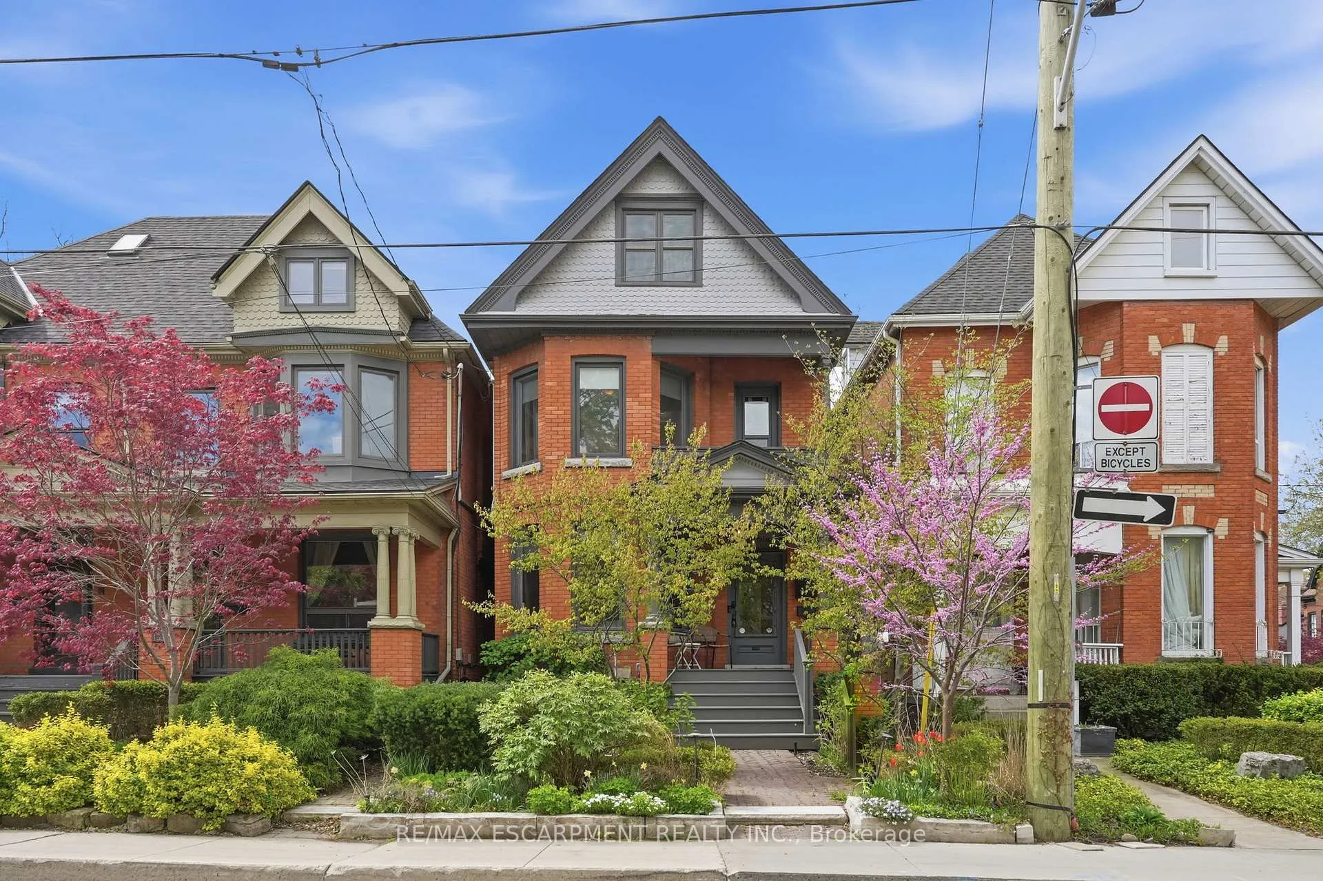 Photo 1 of 141 Markland Street, Hamilton, Durand — HOMEH
