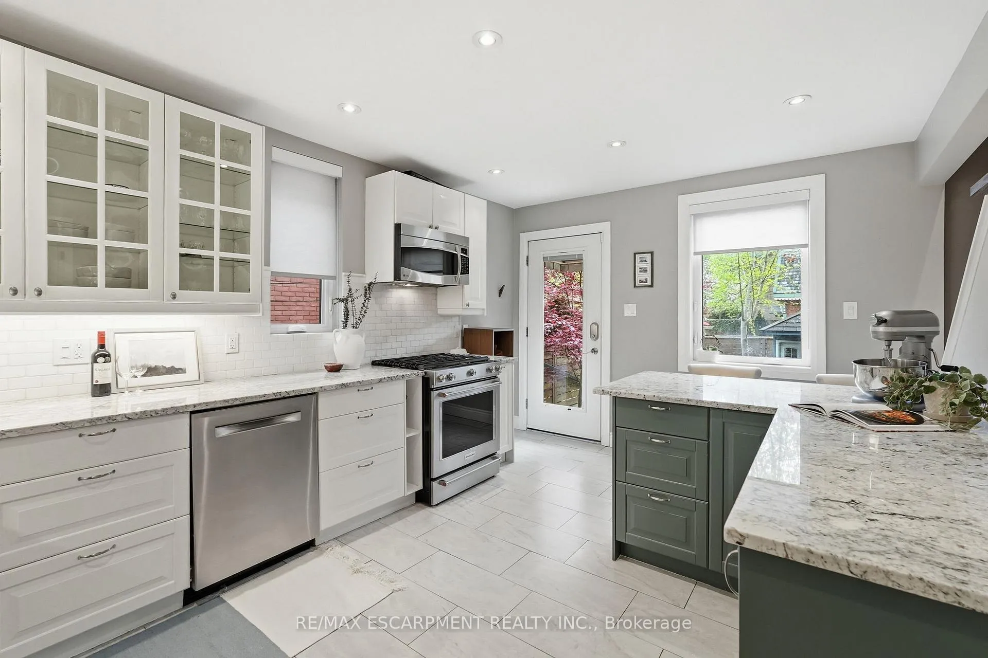 Photo 14 of 141 Markland Street, Hamilton, Durand — HOMEH