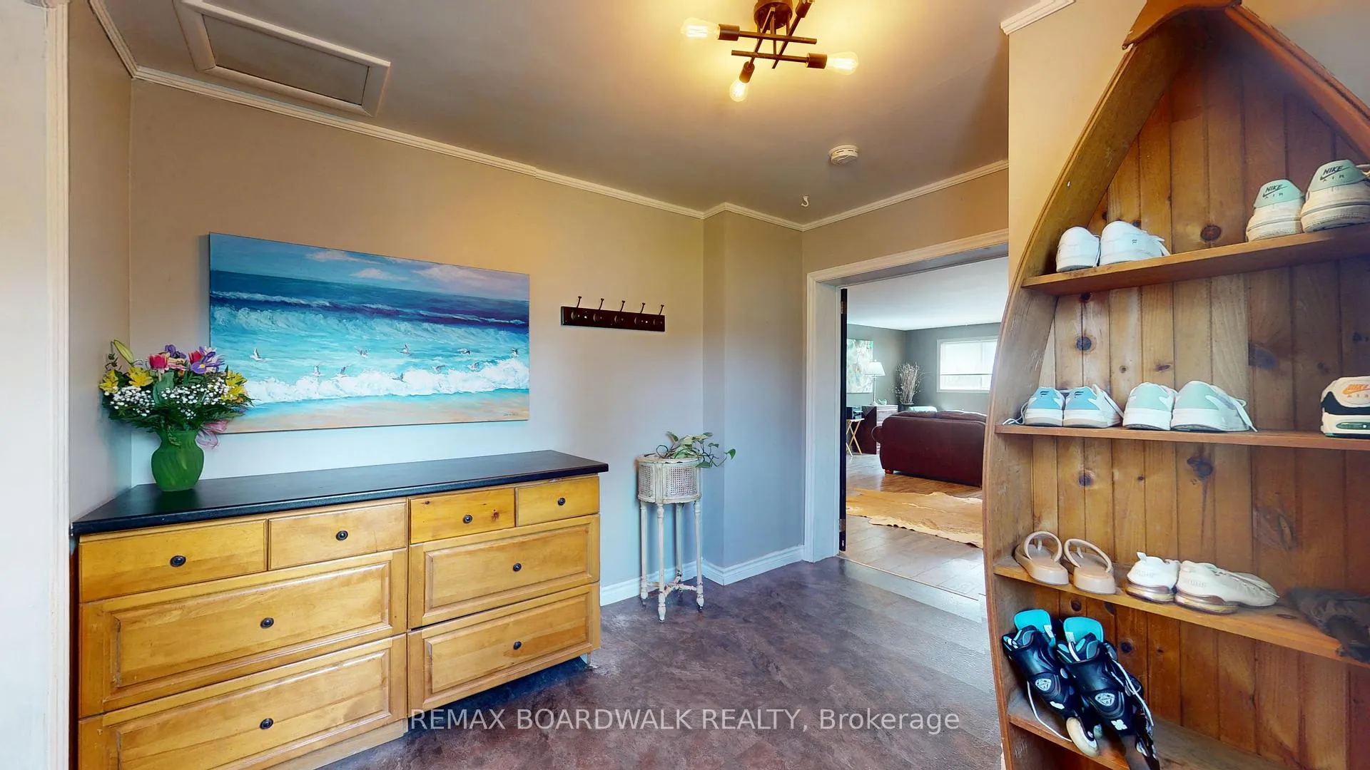 Photo 5 of 1061 Centennial Road, Brockville — HOMEH