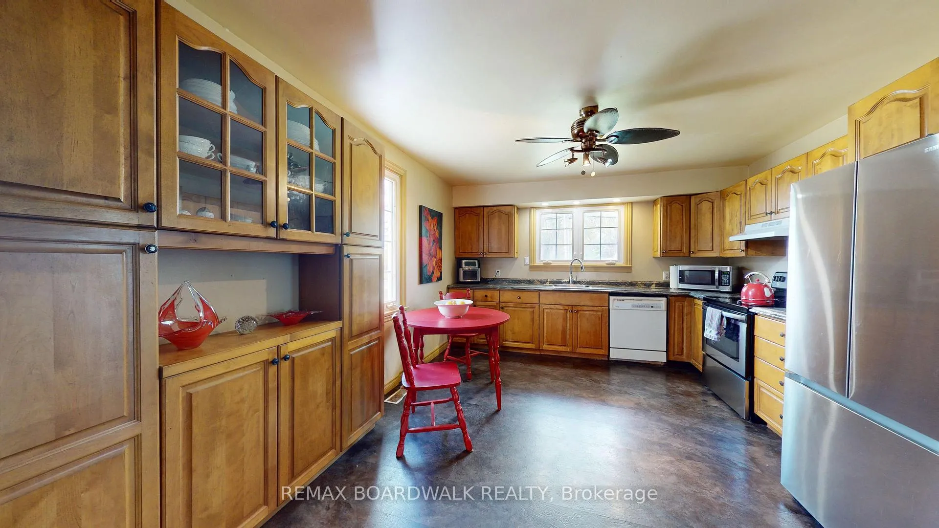 Photo 11 of 1061 Centennial Road, Brockville — HOMEH