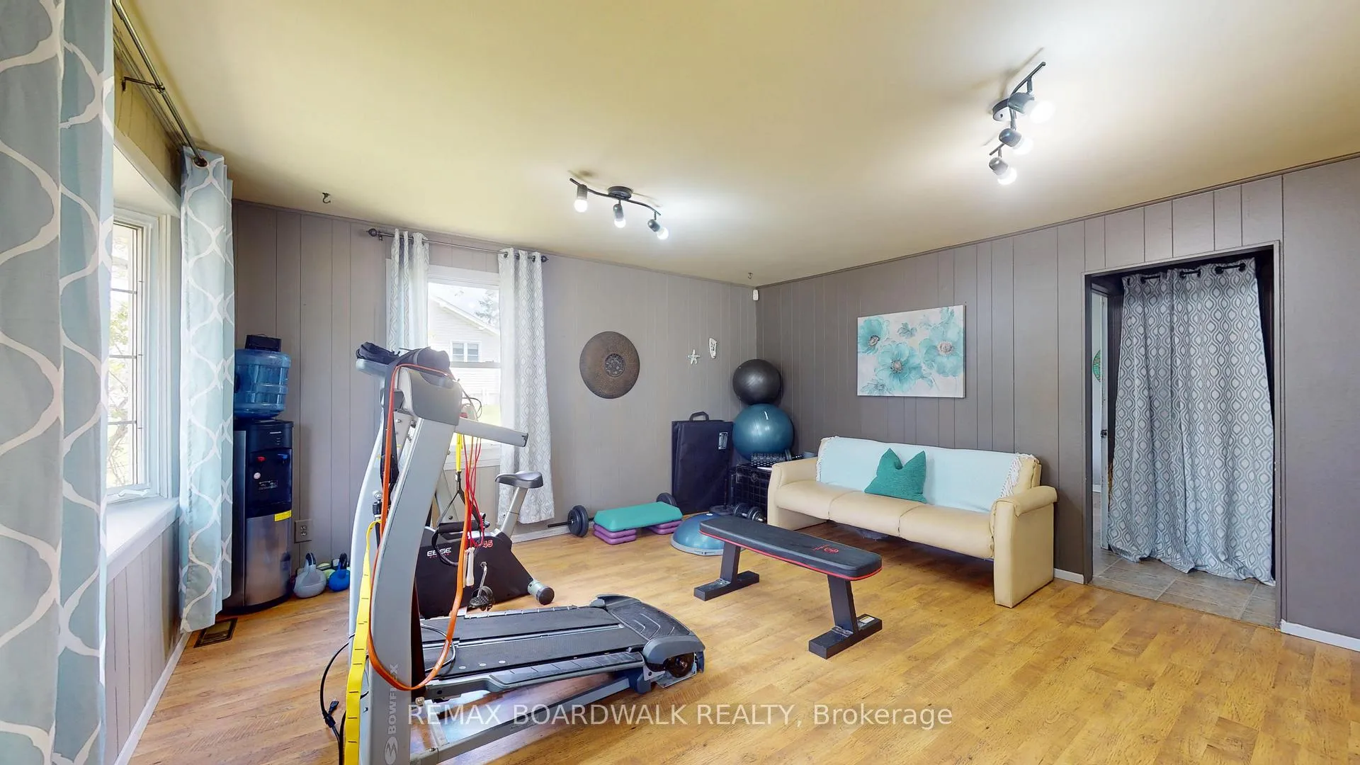 Photo 15 of 1061 Centennial Road, Brockville — HOMEH