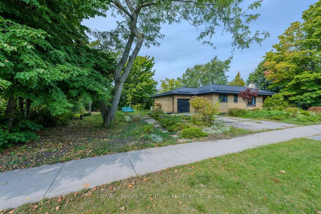 Photo 1 of 10 Brant Avenue, Kingston, East of Sir John A. Blvd — HOMEH
