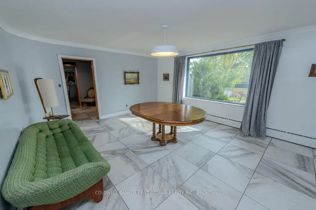 Photo 9 of 10 Brant Avenue, Kingston, East of Sir John A. Blvd — HOMEH
