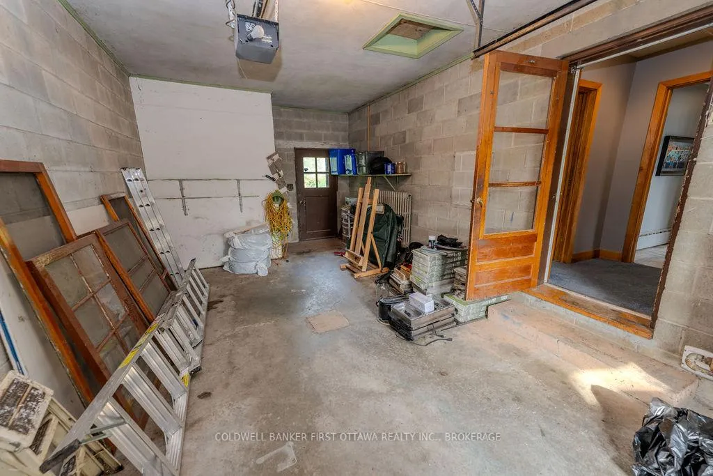 Photo 41 of 10 Brant Avenue, Kingston, East of Sir John A. Blvd — HOMEH