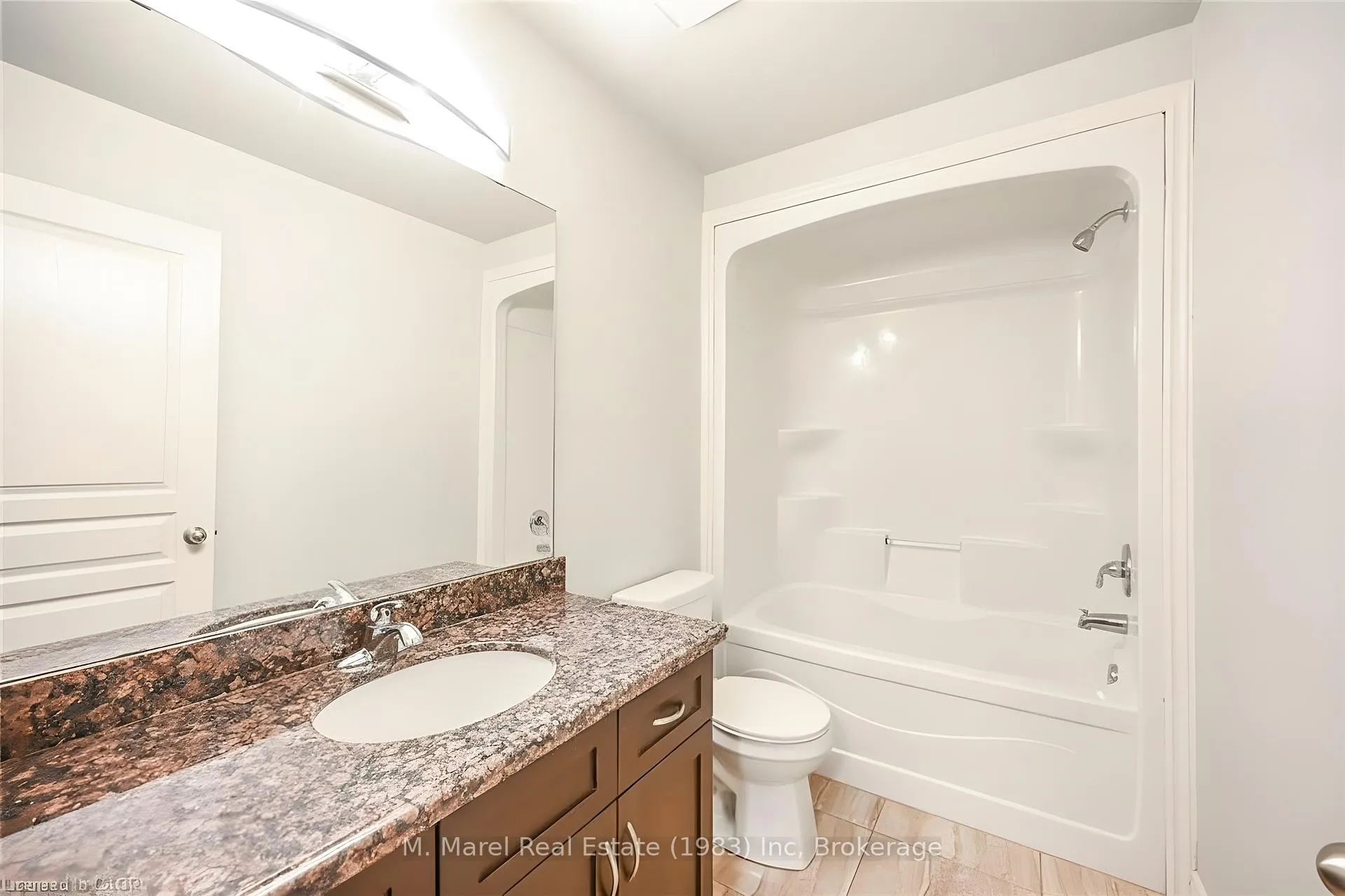 Photo 9 of Unit 44, 70 Highgate Drive, Hamilton, Stoney Creek Mountain — HOMEH
