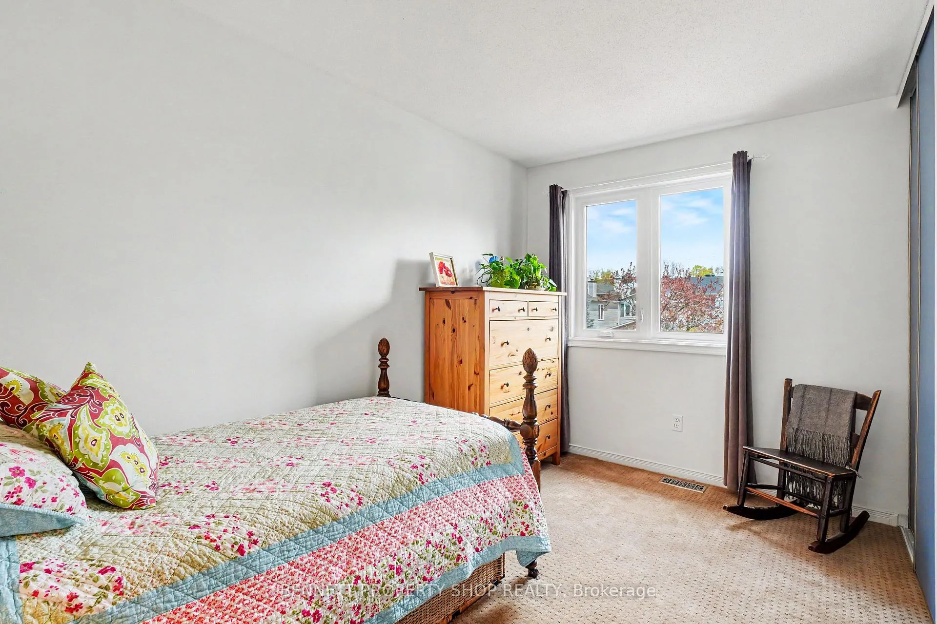 Photo 16 of 1 Inwood Drive, Ottawa, Kanata - Bridlewood — HOMEH