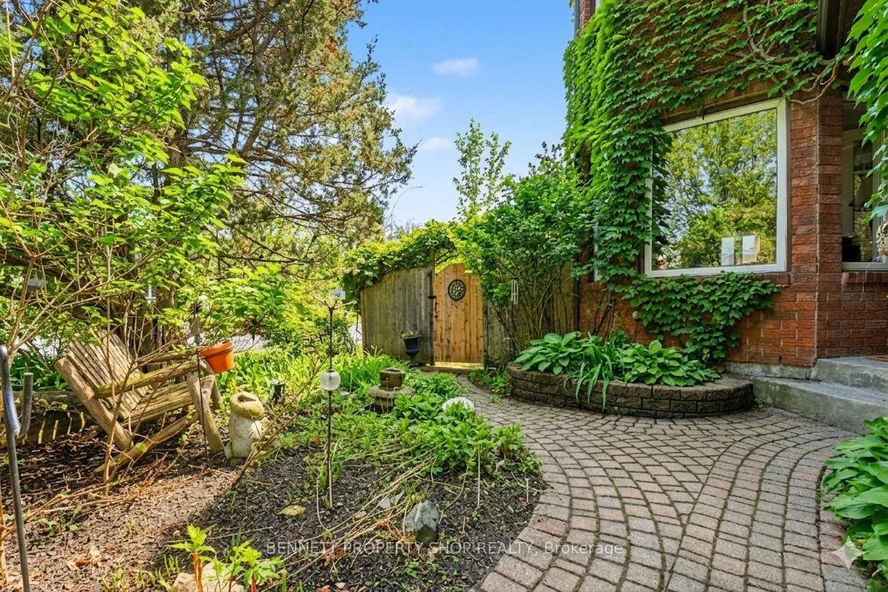 Photo 27 of 1 Inwood Drive, Ottawa, Kanata - Bridlewood — HOMEH