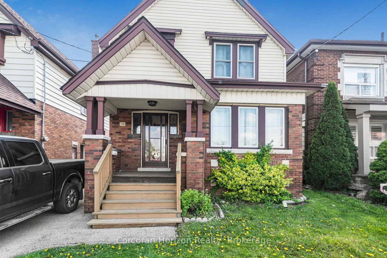 Photo 2 of 114 Weir Street N, Hamilton, Homeside — HOMEH
