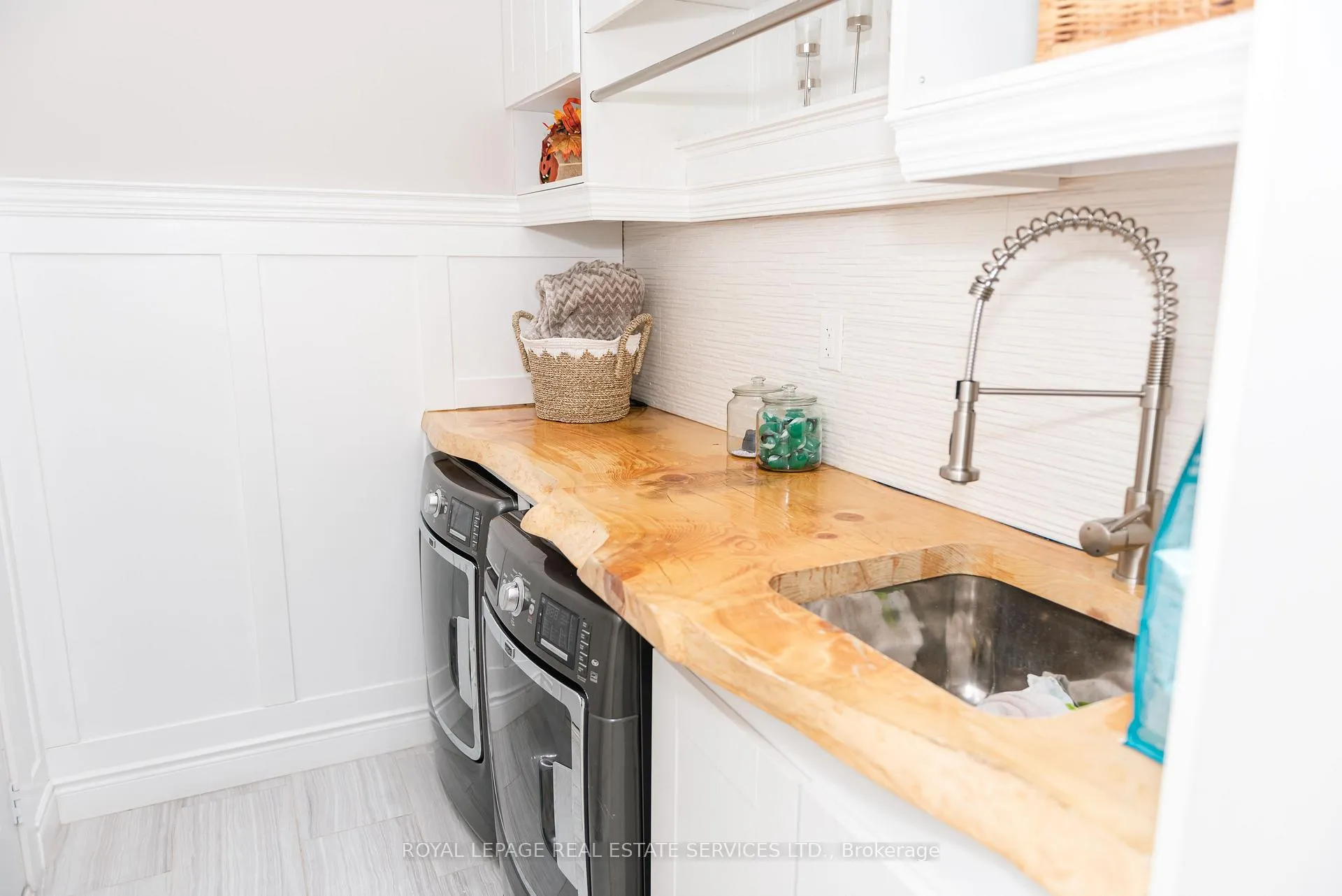 Photo 12 of 3341 Terra Cotta Lane, Burlington, Alton — HOMEH