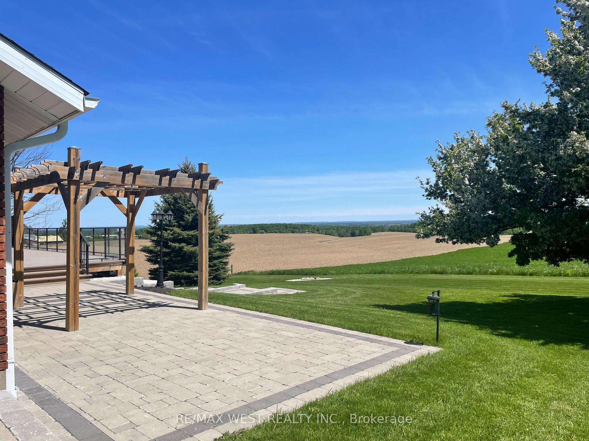 Photo 18 of 2219 County Road 42, Clearview, Rural Clearview — HOMEH