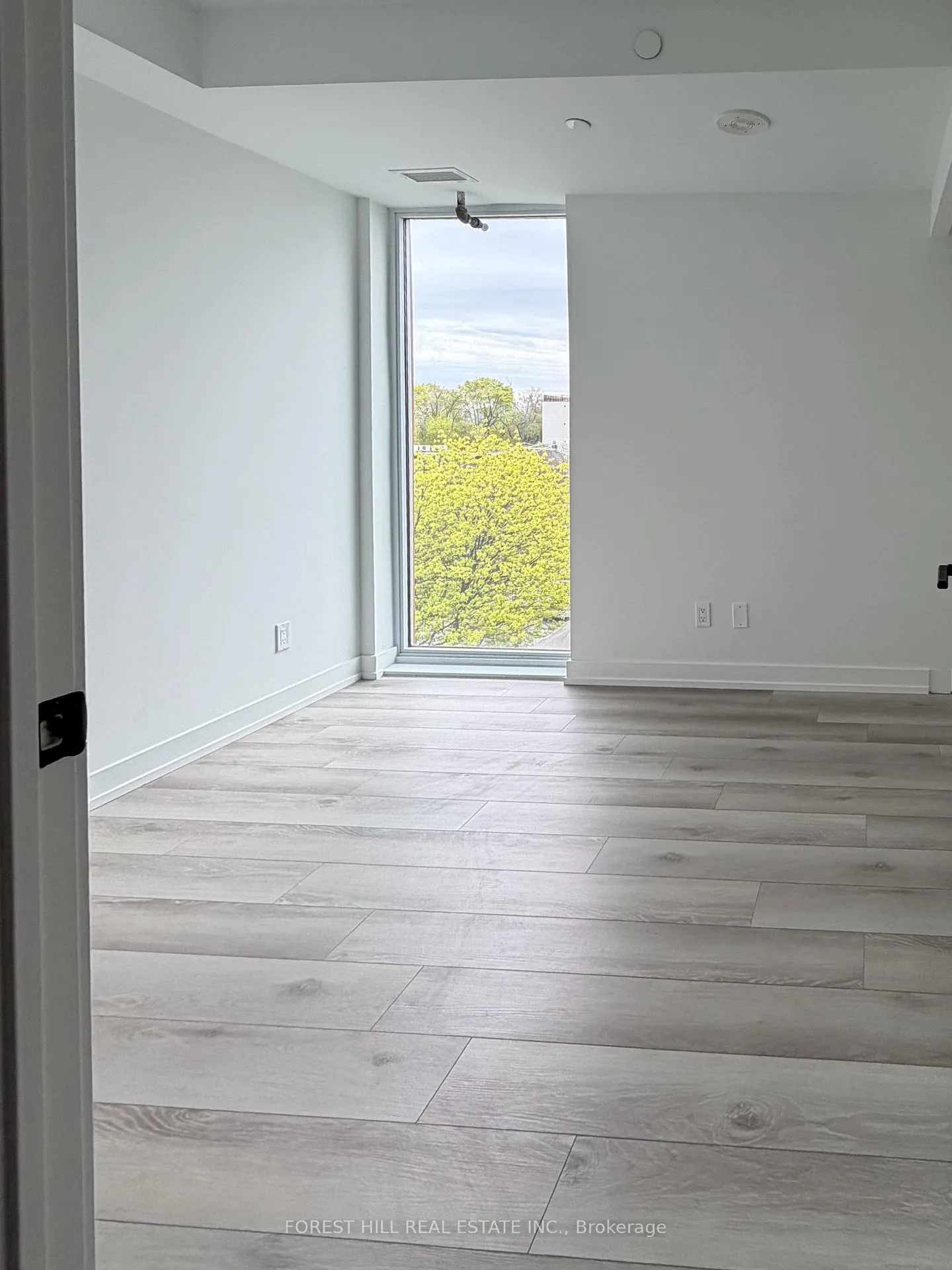 Photo 4 of Unit 608, 2000 Bathurst Street, Toronto, Humewood-Cedarvale — HOMEH