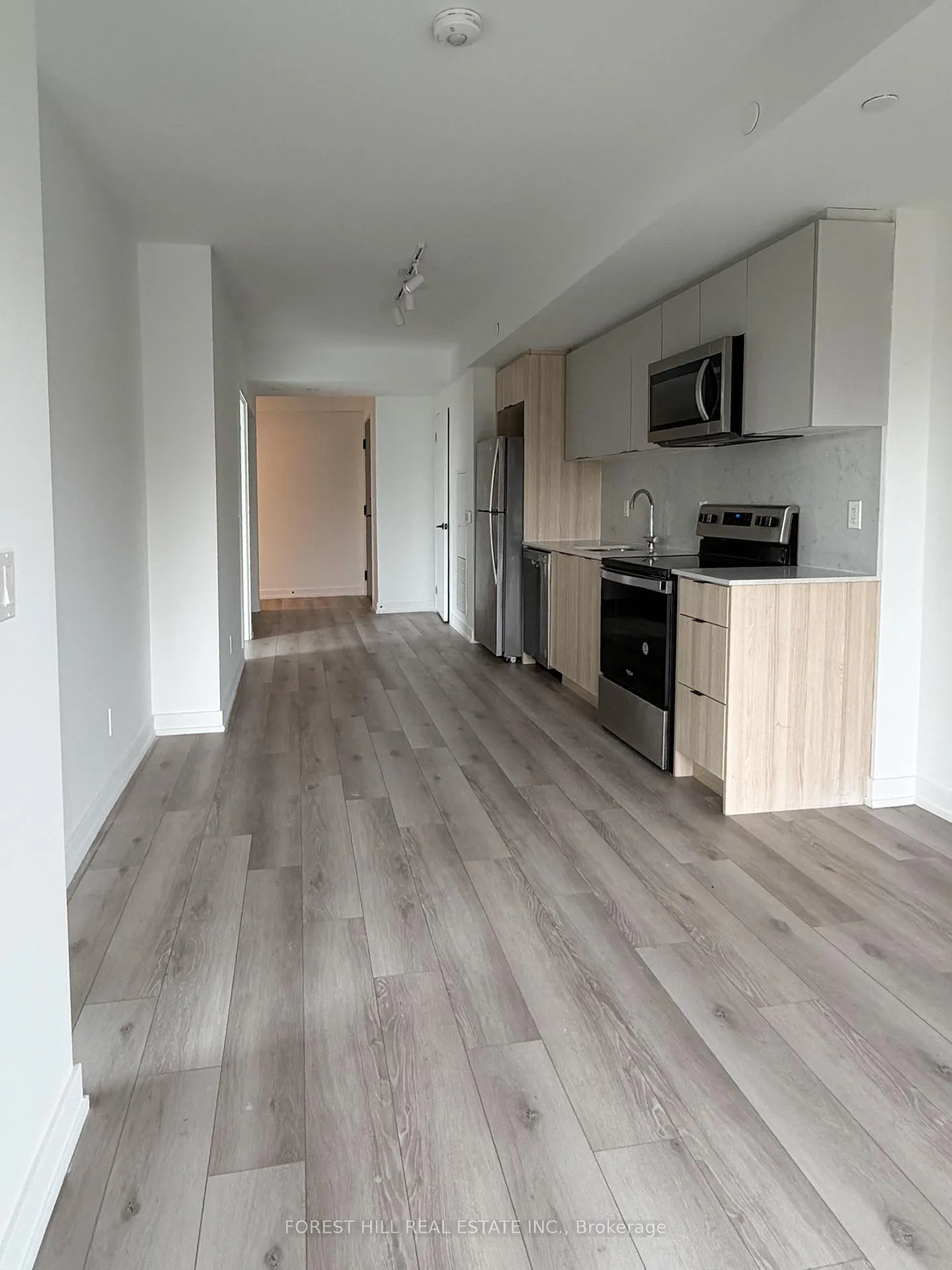 Photo 7 of Unit 608, 2000 Bathurst Street, Toronto, Humewood-Cedarvale — HOMEH