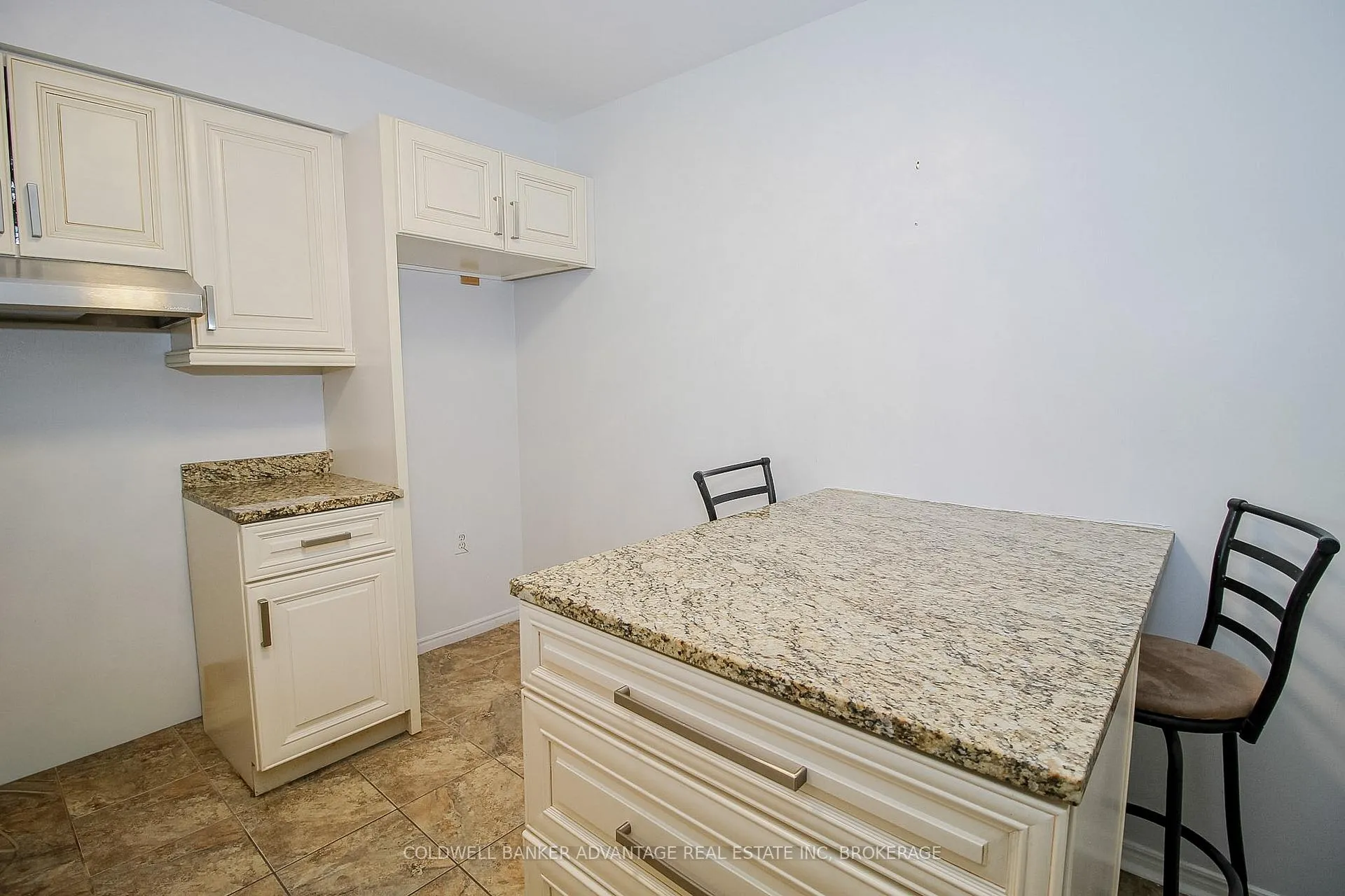 Photo 12 of Unit 105, 5100 Dorchester Road, Niagara Falls, Morrison — HOMEH