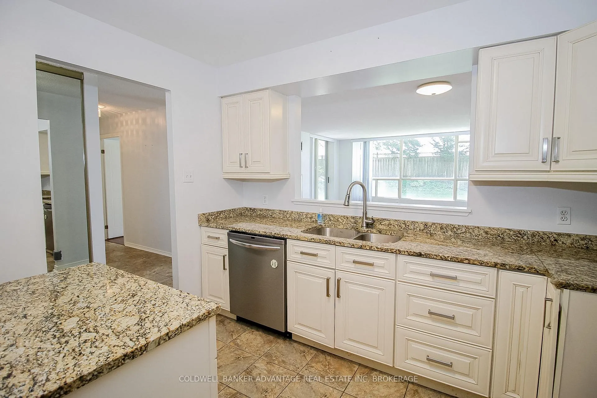 Photo 13 of Unit 105, 5100 Dorchester Road, Niagara Falls, Morrison — HOMEH