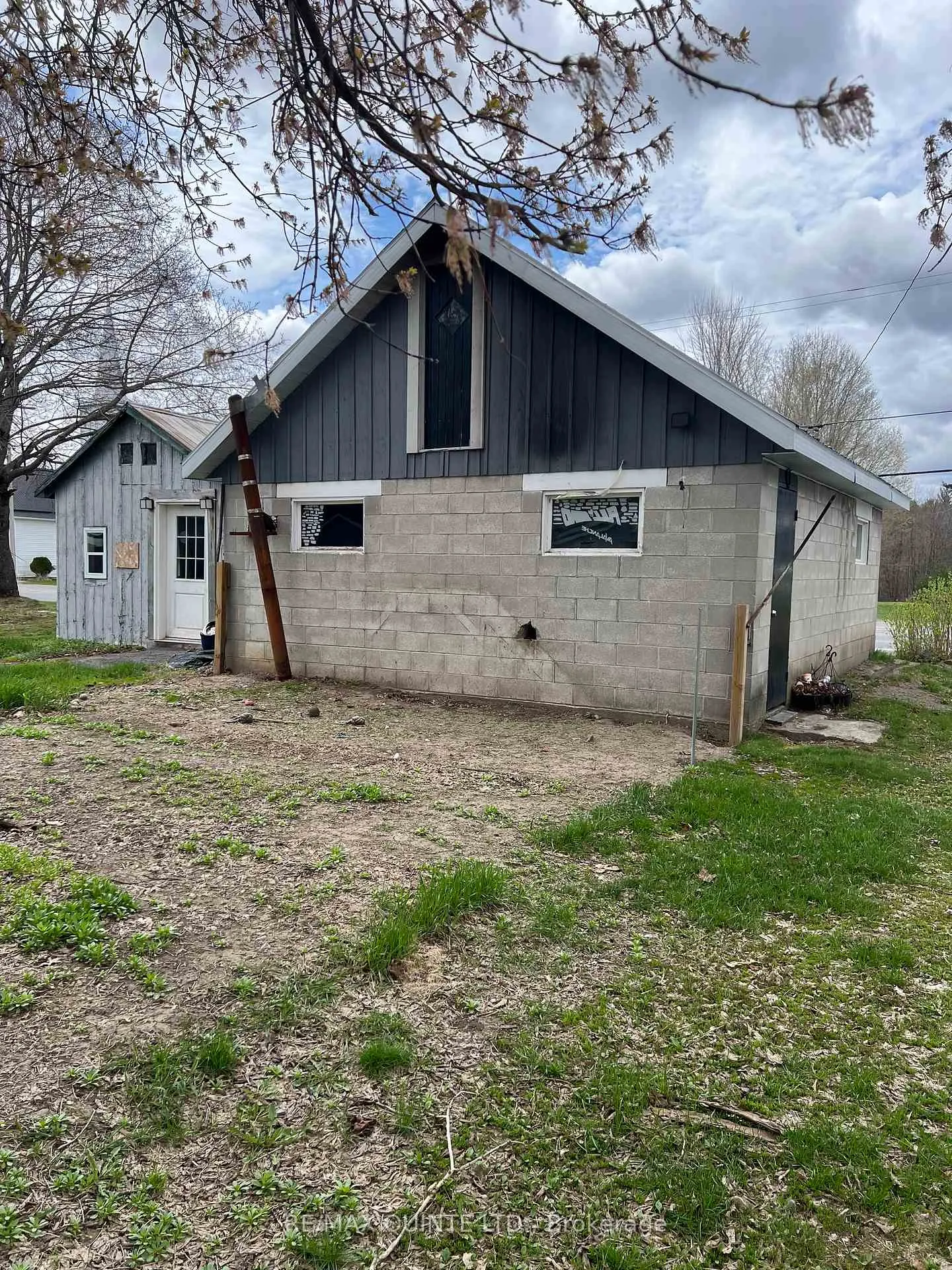 Photo 23 of 3524 Flinton Road, Addington Highlands — HOMEH