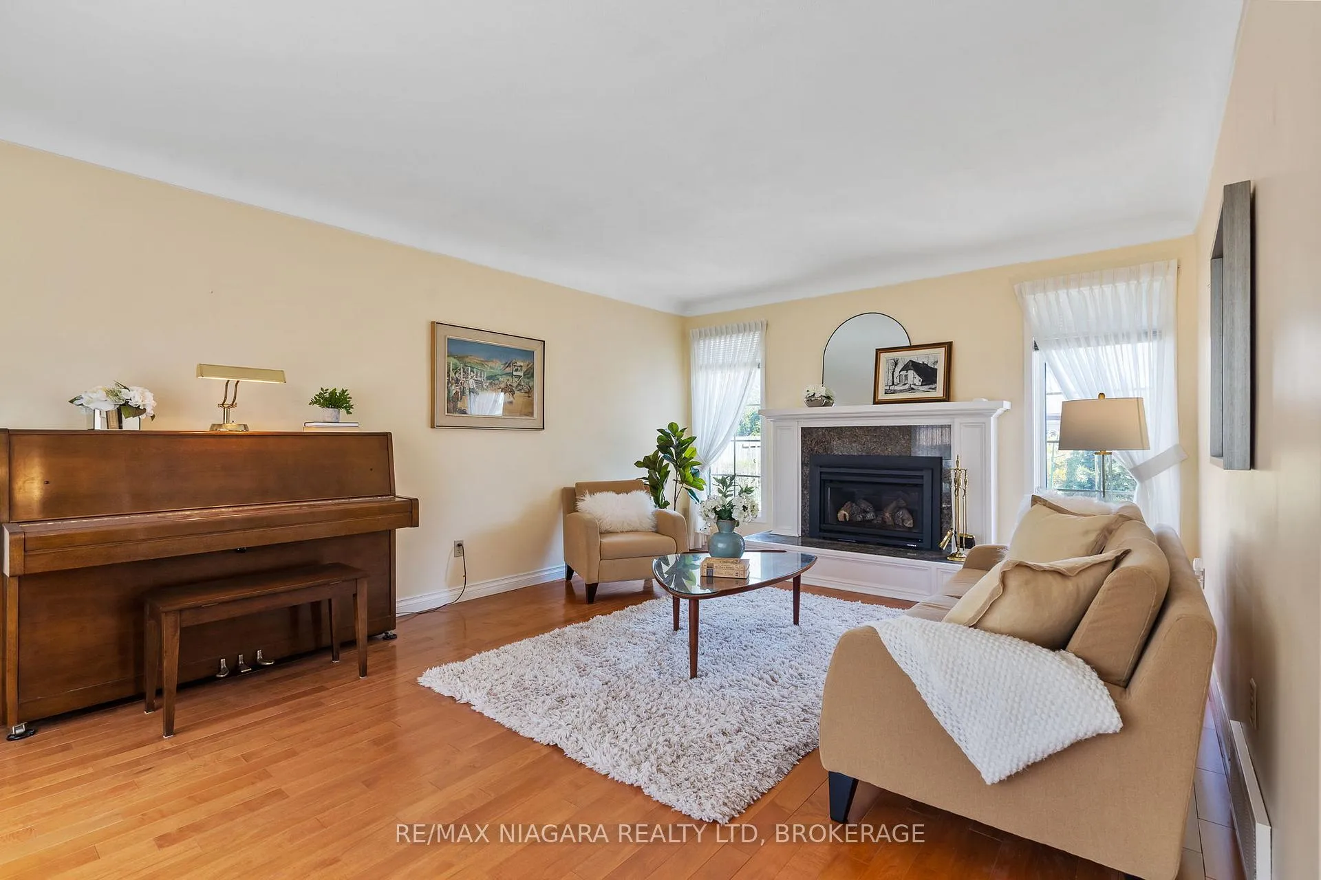 Photo 4 of 10 King's Grant Road, St. Catharines, Lakeshore — HOMEH