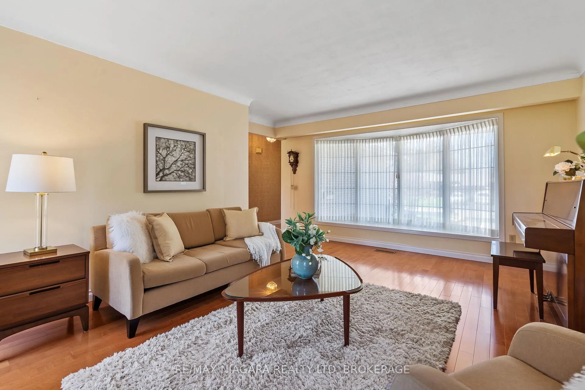 Photo 6 of 10 King's Grant Road, St. Catharines, Lakeshore — HOMEH