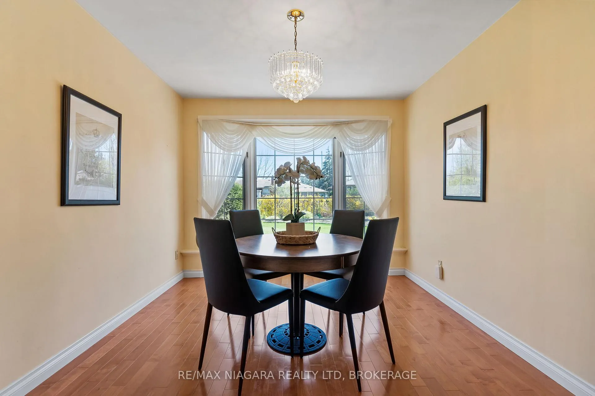 Photo 7 of 10 King's Grant Road, St. Catharines, Lakeshore — HOMEH
