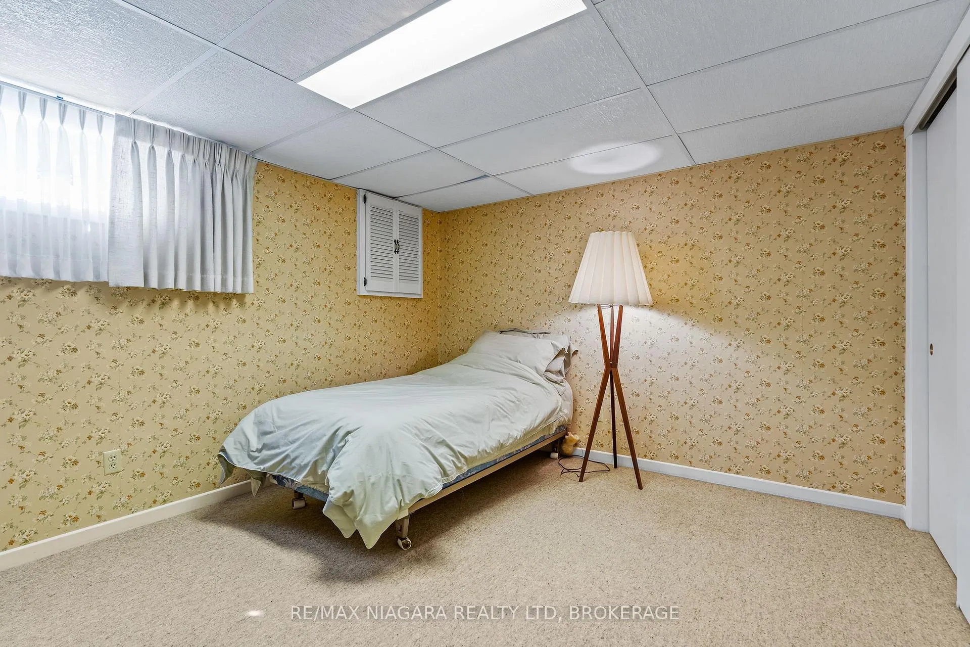 Photo 23 of 10 King's Grant Road, St. Catharines, Lakeshore — HOMEH