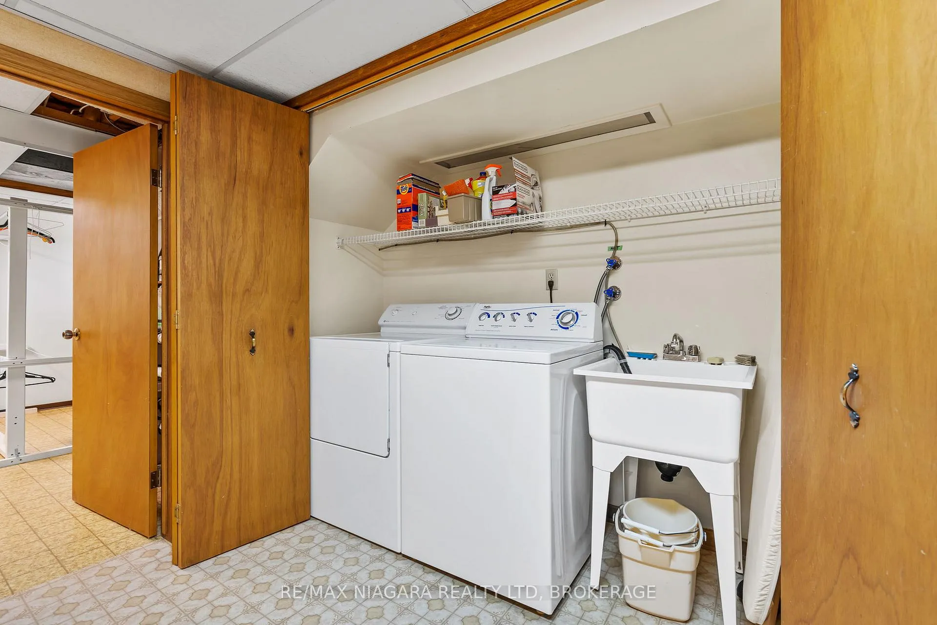 Photo 26 of 10 King's Grant Road, St. Catharines, Lakeshore — HOMEH