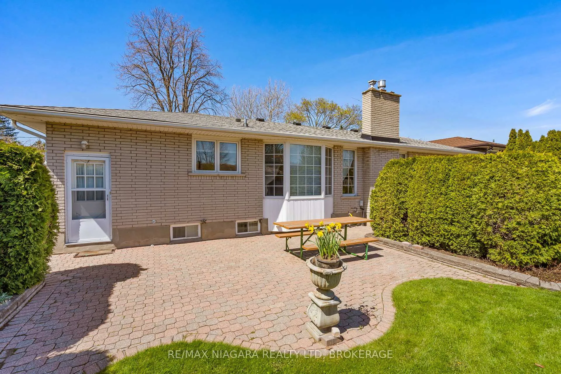 Photo 30 of 10 King's Grant Road, St. Catharines, Lakeshore — HOMEH