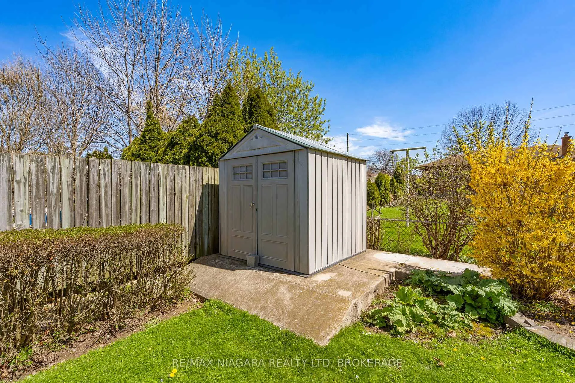 Photo 33 of 10 King's Grant Road, St. Catharines, Lakeshore — HOMEH