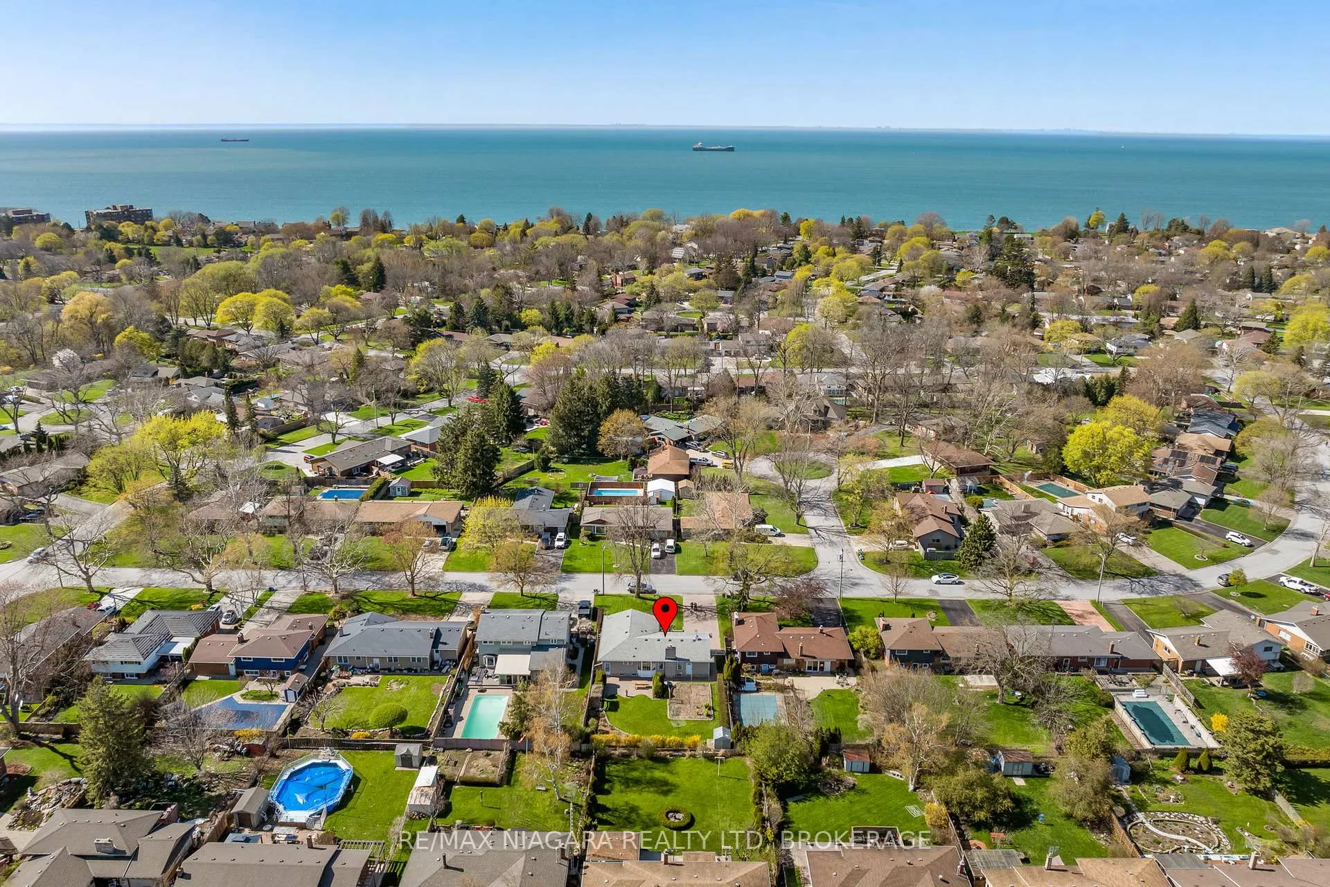 Photo 36 of 10 King's Grant Road, St. Catharines, Lakeshore — HOMEH
