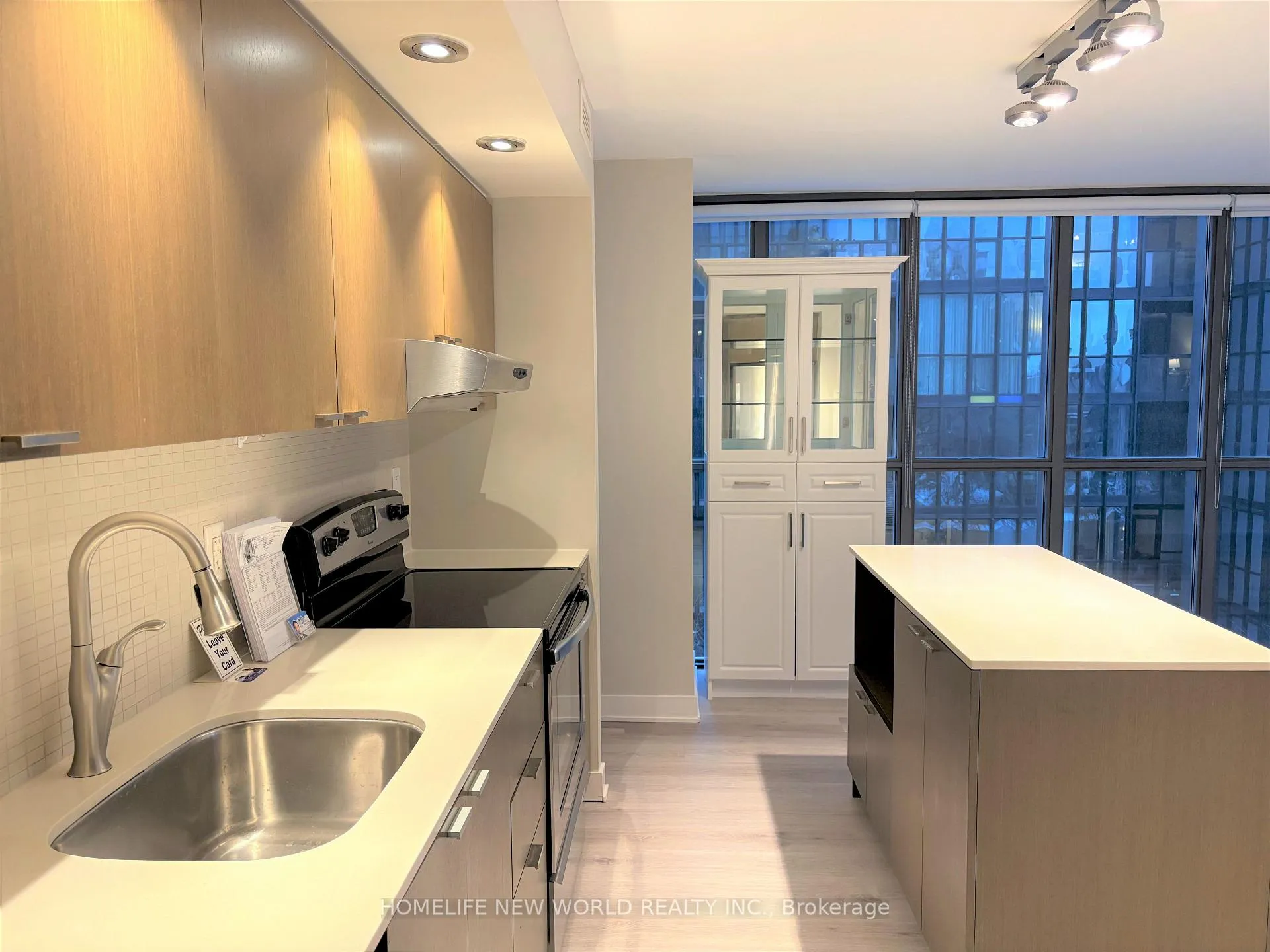 Photo 3 of Unit 503, 110 Charles Street E, Toronto, Church-Yonge Corridor — HOMEH