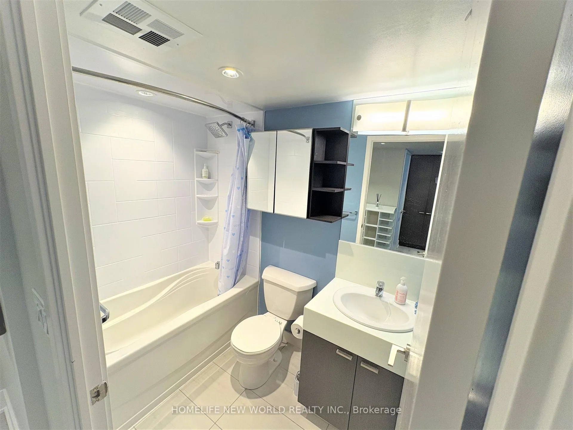 Photo 8 of Unit 503, 110 Charles Street E, Toronto, Church-Yonge Corridor — HOMEH