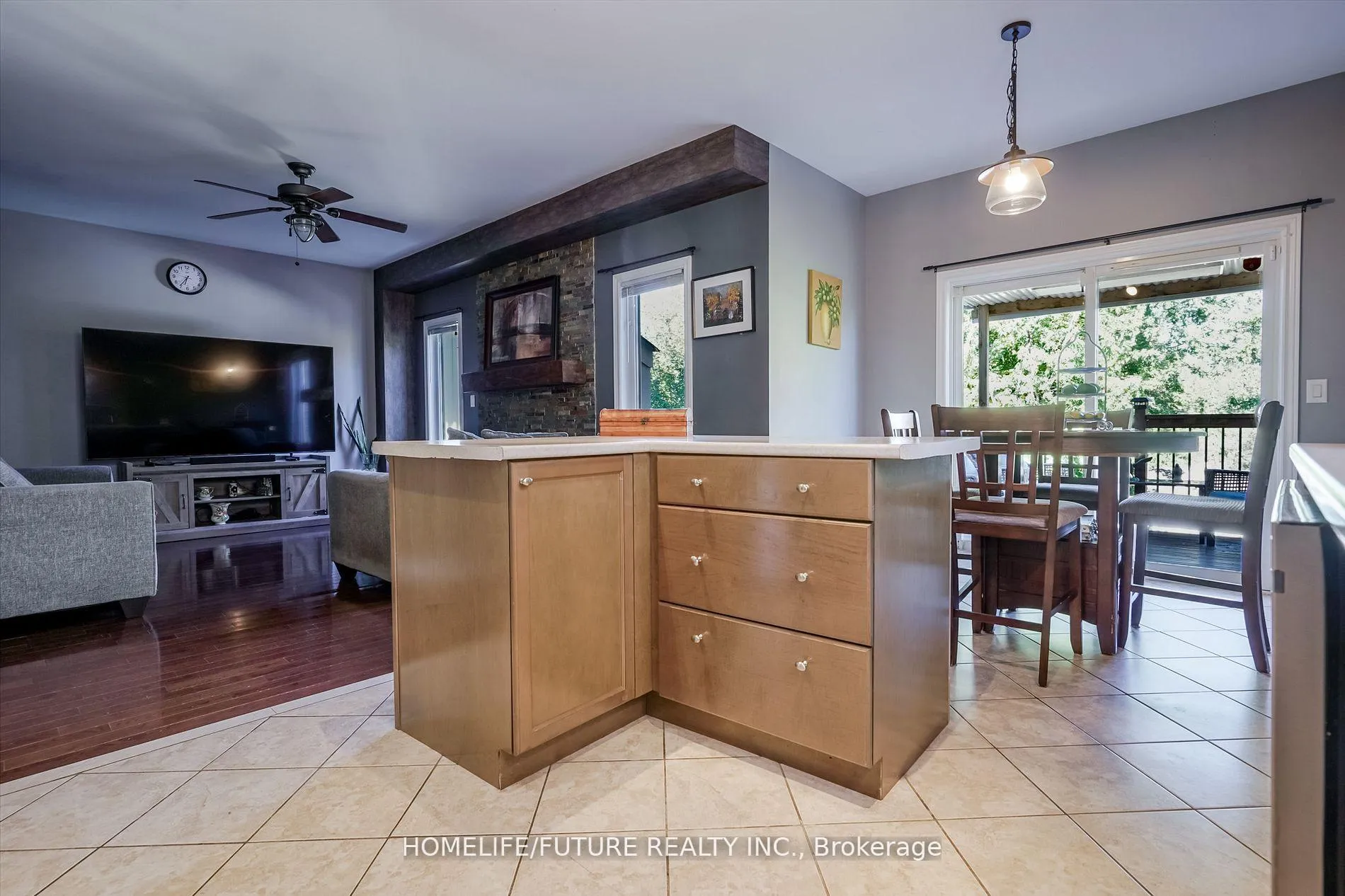 Photo 12 of 220 Berry Street, Shelburne — HOMEH