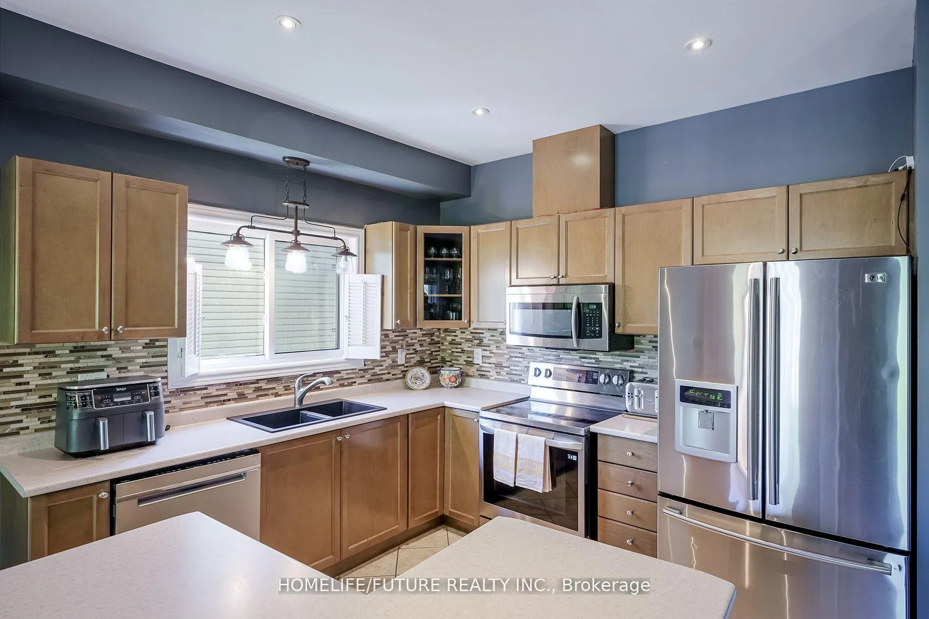 Photo 26 of 220 Berry Street, Shelburne — HOMEH
