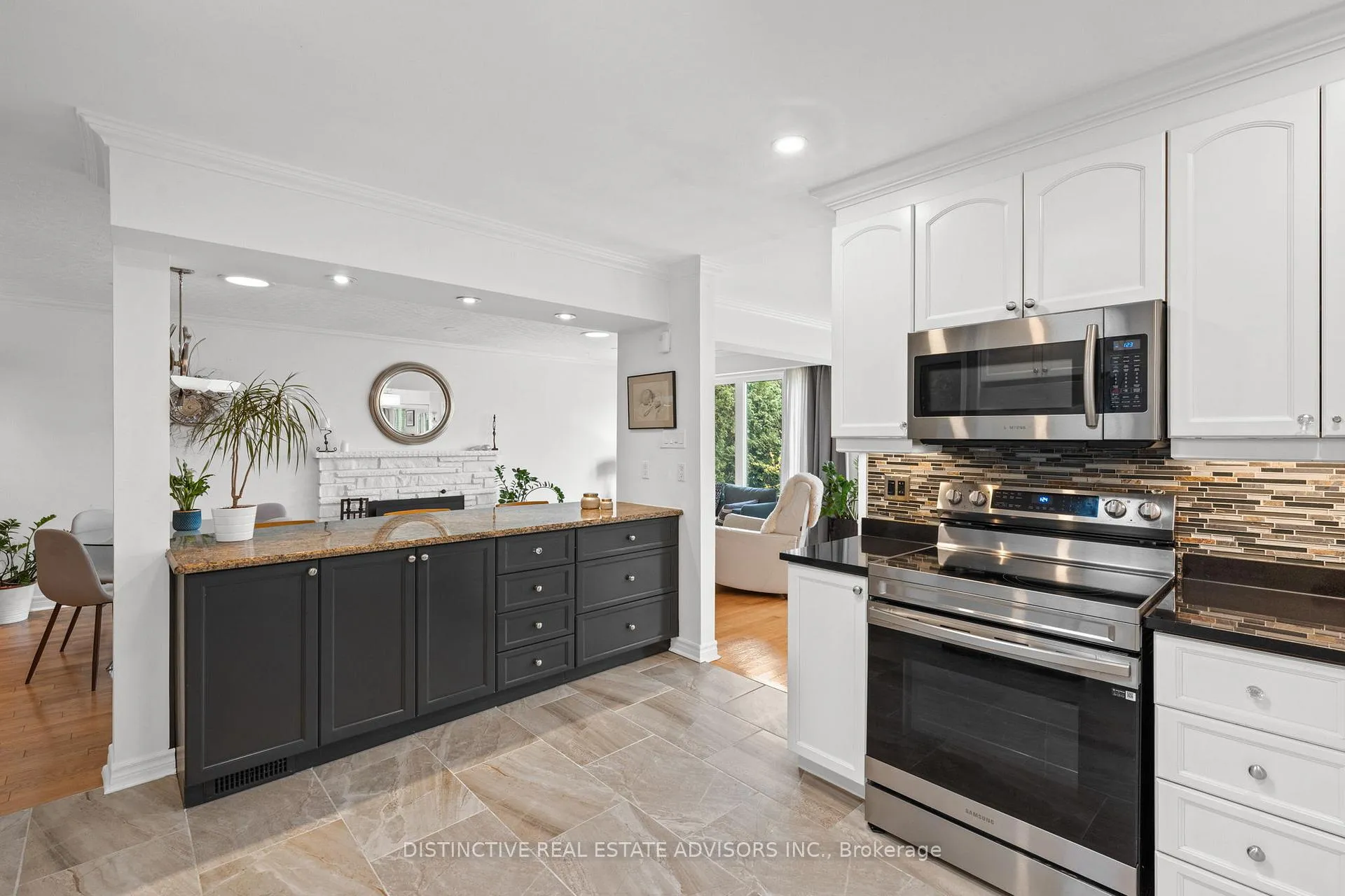Photo 14 of 606 Dickinson Avenue, Ottawa, Riverside Park South — HOMEH