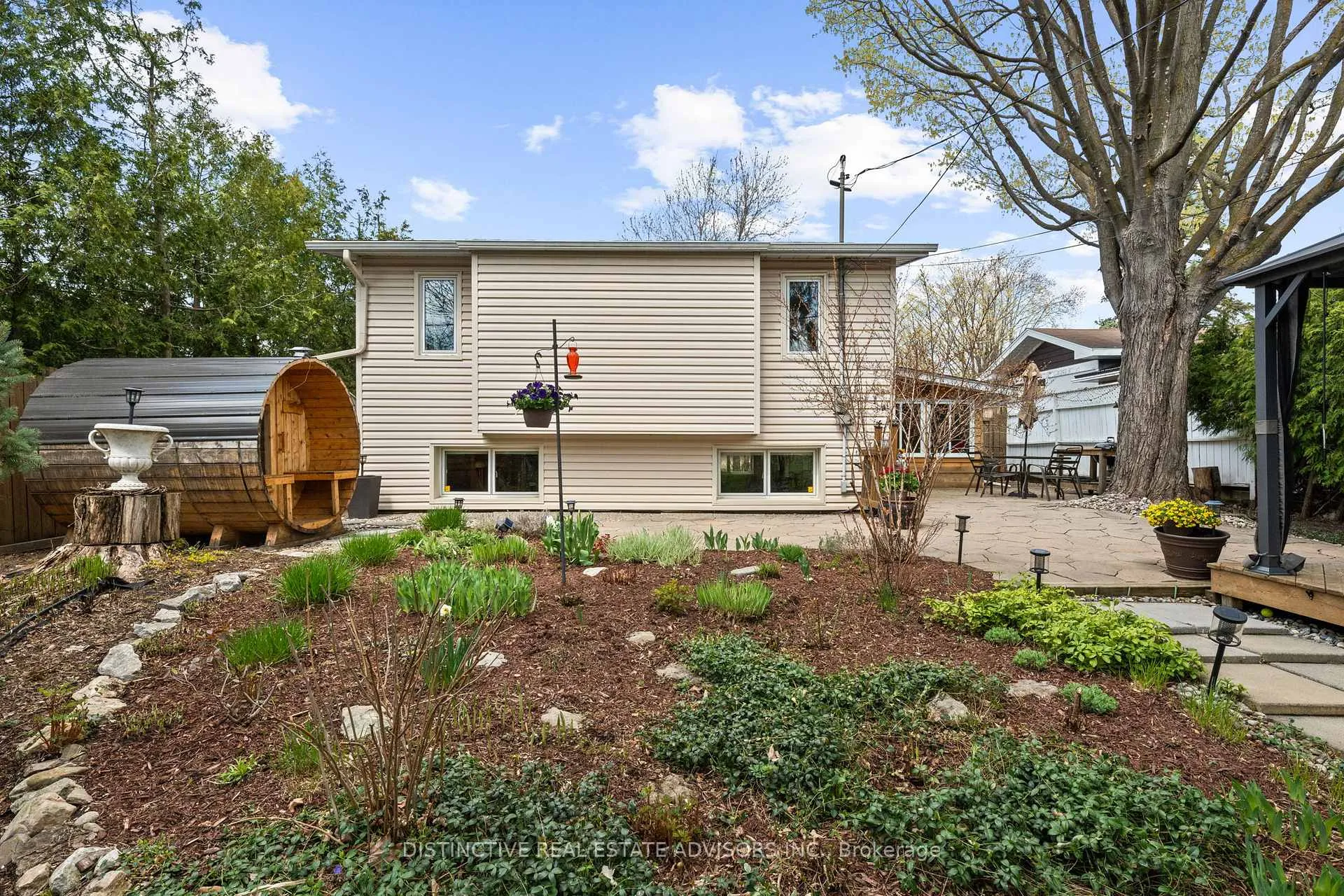 Photo 32 of 606 Dickinson Avenue, Ottawa, Riverside Park South — HOMEH