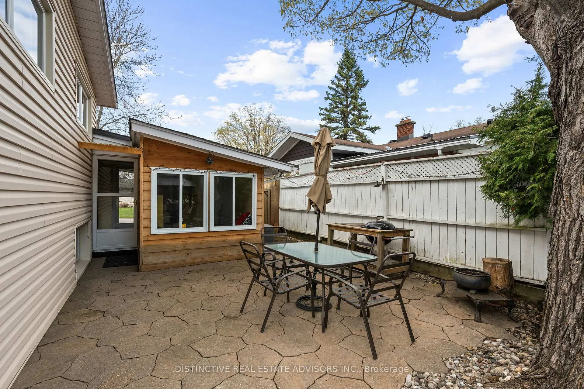 Photo 34 of 606 Dickinson Avenue, Ottawa, Riverside Park South — HOMEH