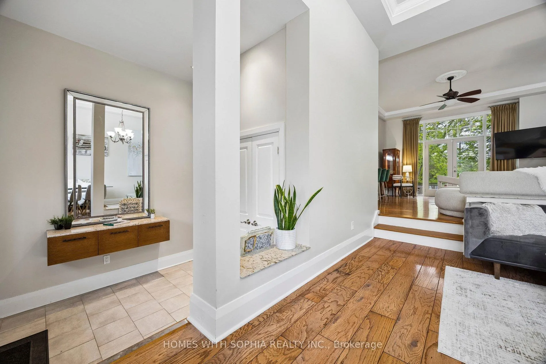 Photo 13 of 162 Glenvale Boulevard, Toronto, Leaside — HOMEH