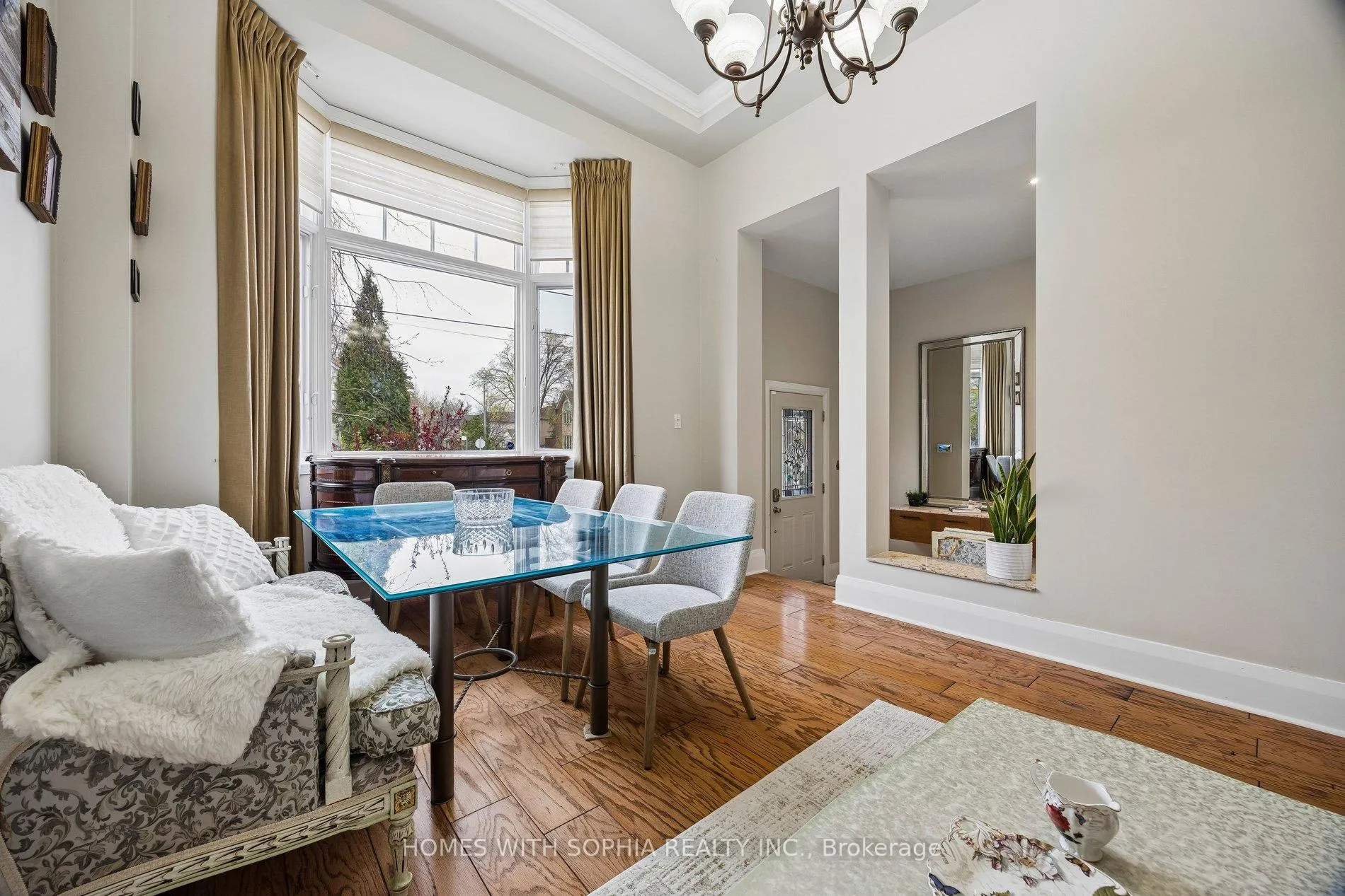Photo 19 of 162 Glenvale Boulevard, Toronto, Leaside — HOMEH