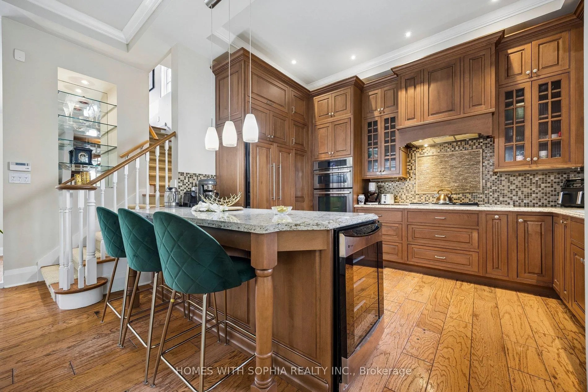 Photo 25 of 162 Glenvale Boulevard, Toronto, Leaside — HOMEH