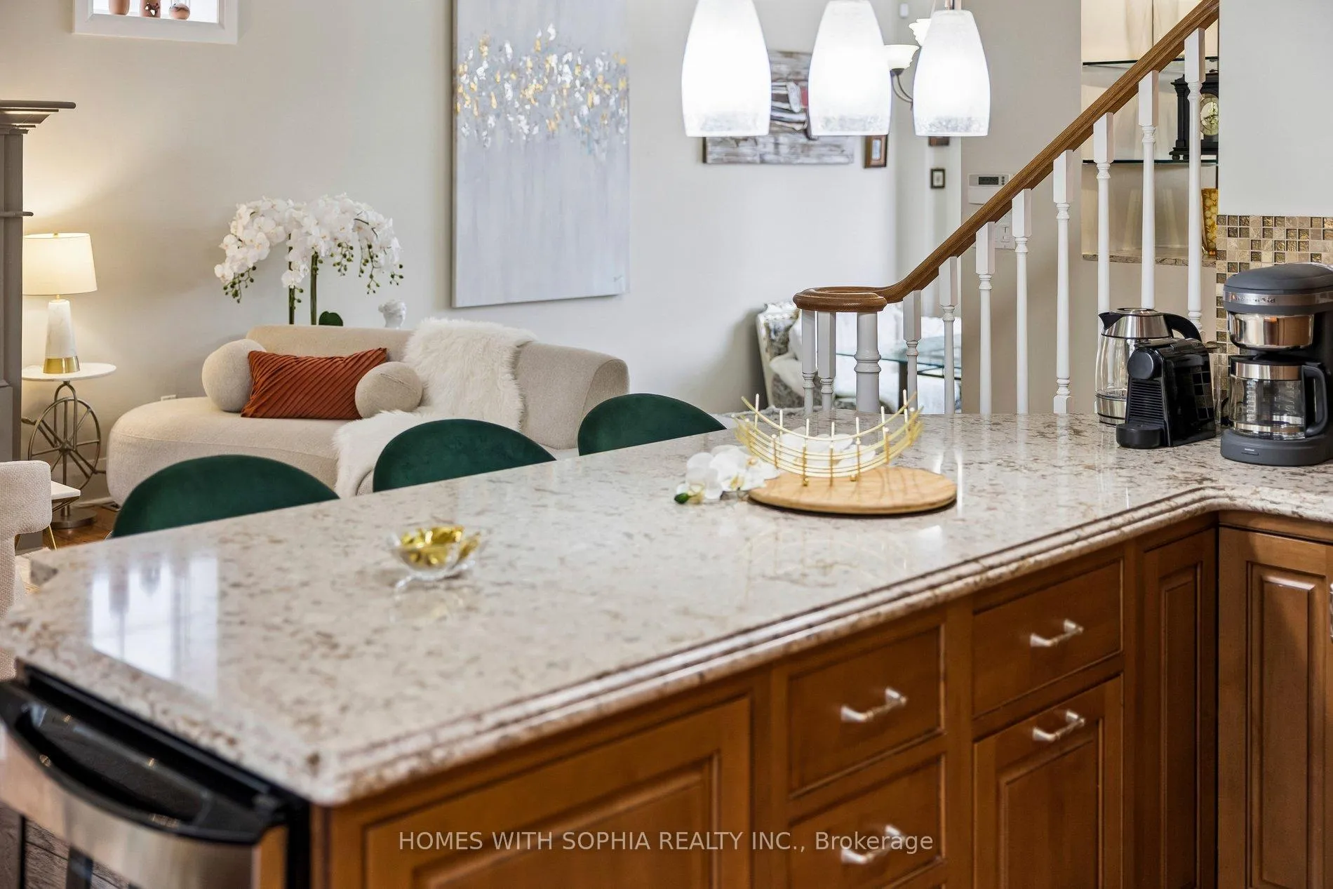 Photo 26 of 162 Glenvale Boulevard, Toronto, Leaside — HOMEH