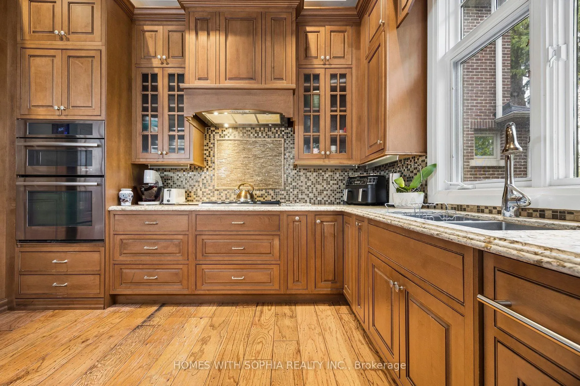 Photo 28 of 162 Glenvale Boulevard, Toronto, Leaside — HOMEH