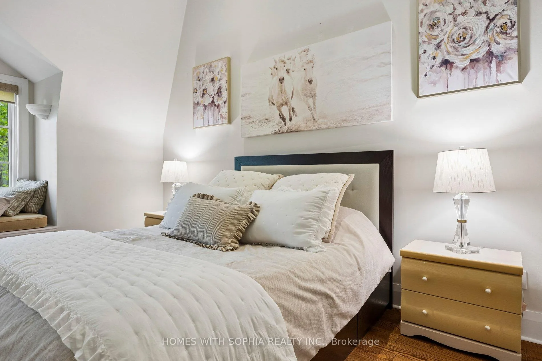 Photo 45 of 162 Glenvale Boulevard, Toronto, Leaside — HOMEH