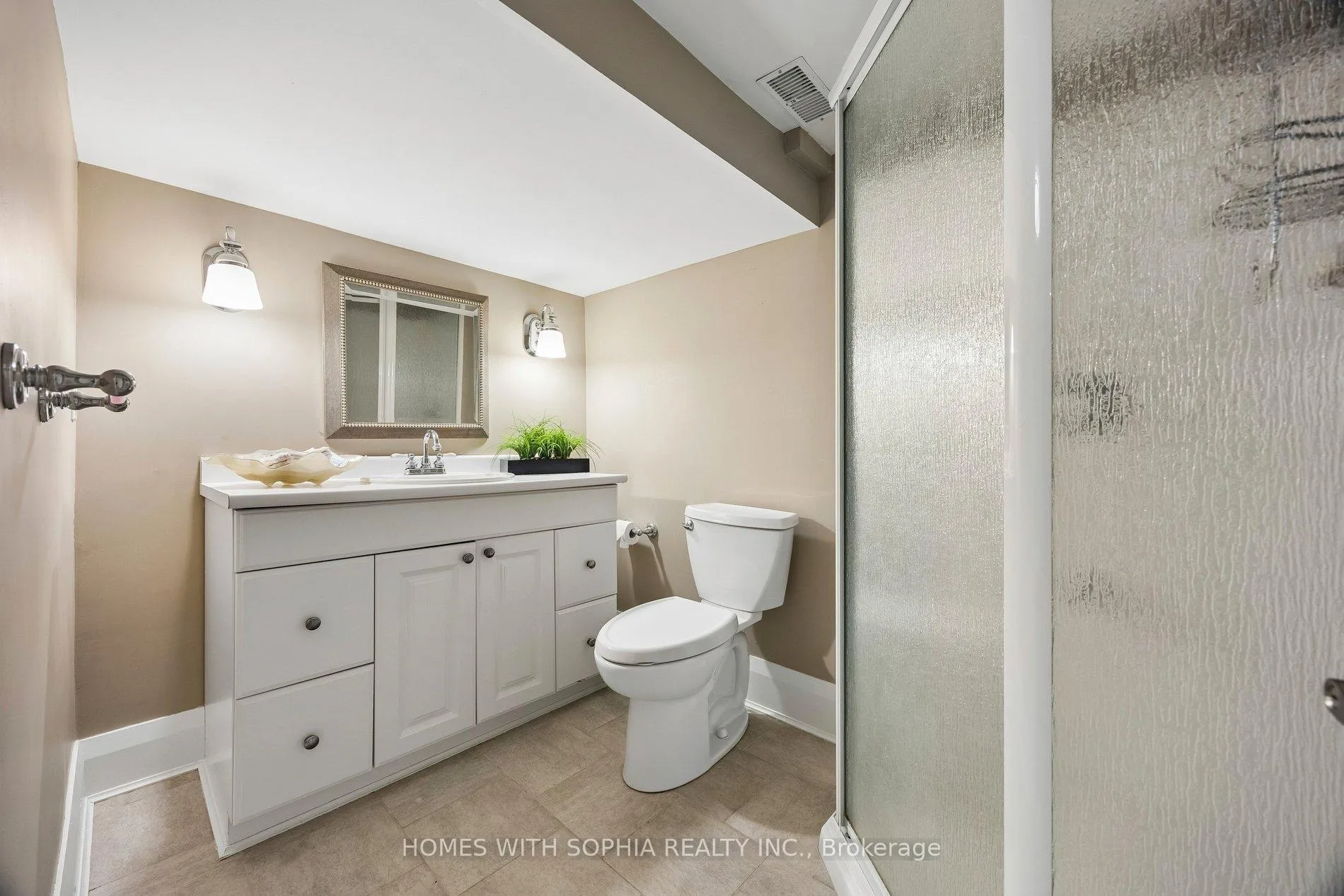 Photo 63 of 162 Glenvale Boulevard, Toronto, Leaside — HOMEH