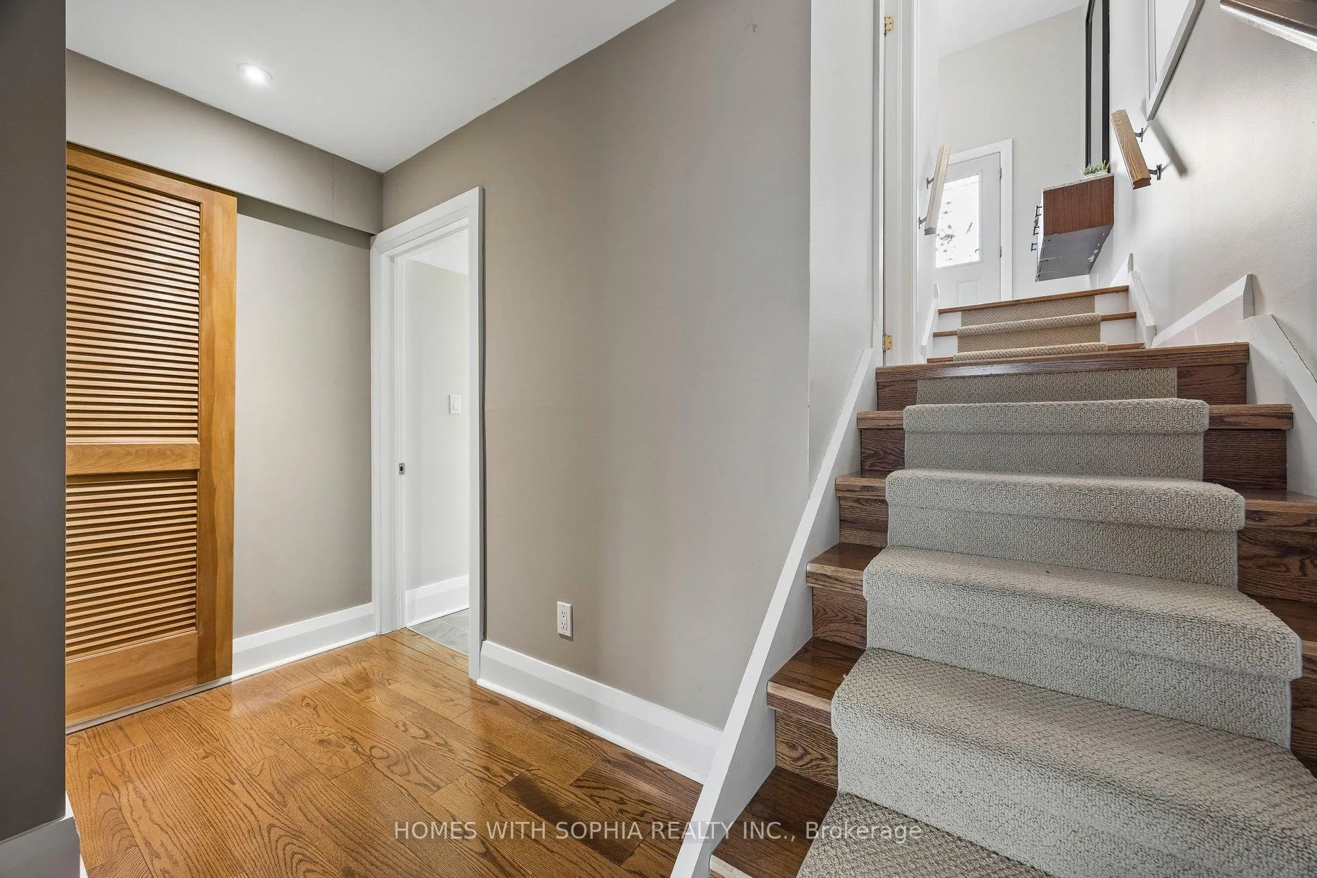 Photo 64 of 162 Glenvale Boulevard, Toronto, Leaside — HOMEH