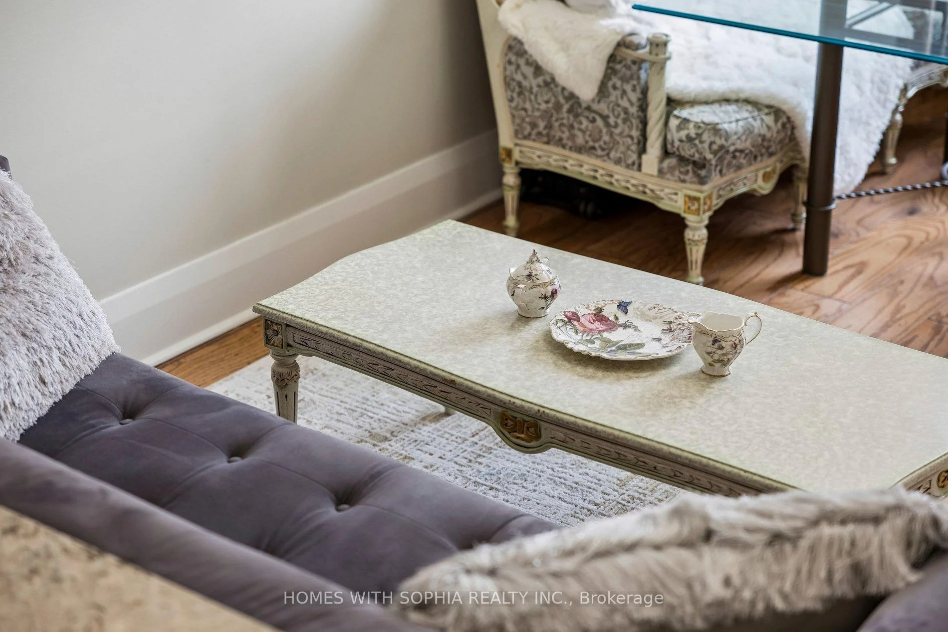 Photo 54 of 162 Glenvale Boulevard, Toronto, Leaside — HOMEH