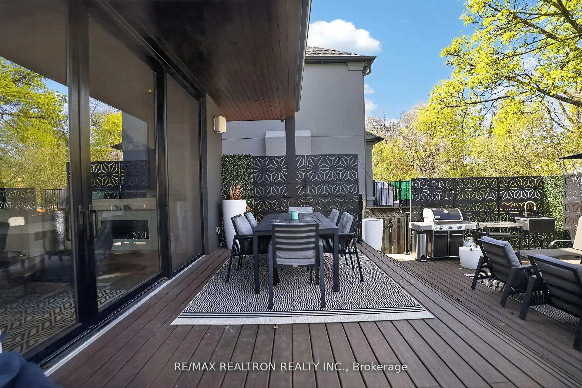 Photo 14 of 17 Lynnhaven Road, Toronto, Englemount-Lawrence — HOMEH