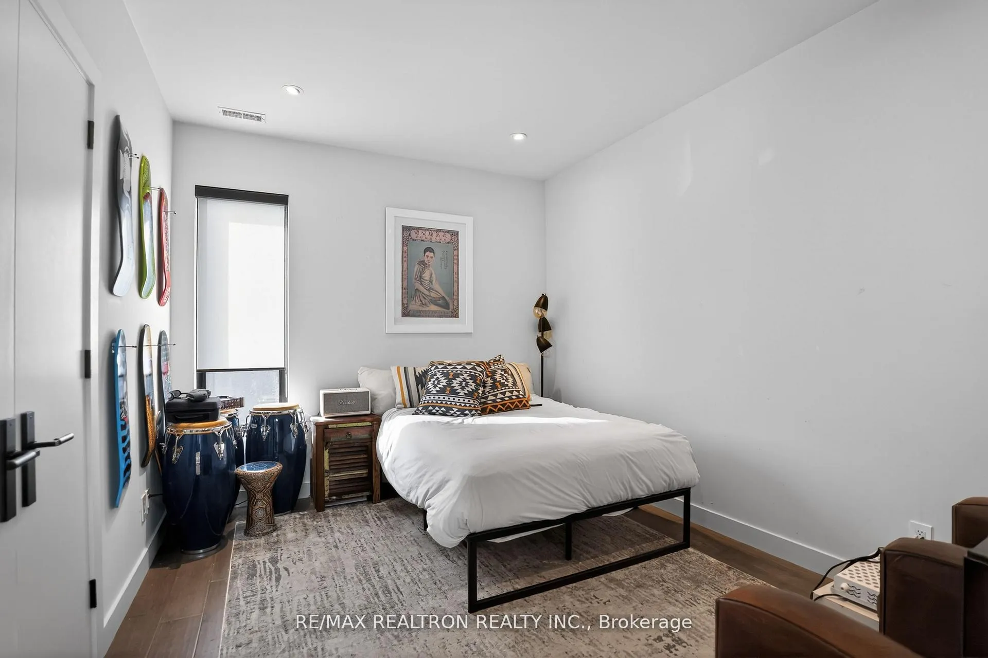 Photo 28 of 17 Lynnhaven Road, Toronto, Englemount-Lawrence — HOMEH