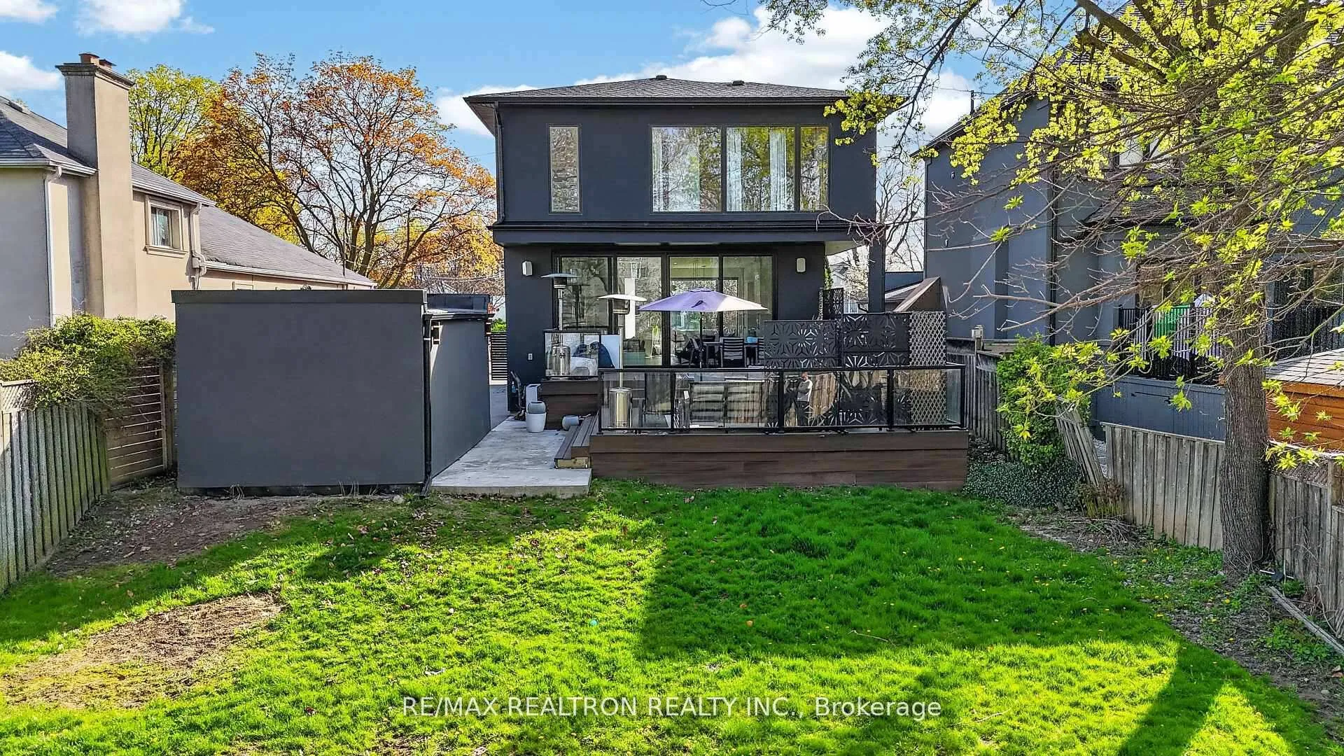 Photo 33 of 17 Lynnhaven Road, Toronto, Englemount-Lawrence — HOMEH