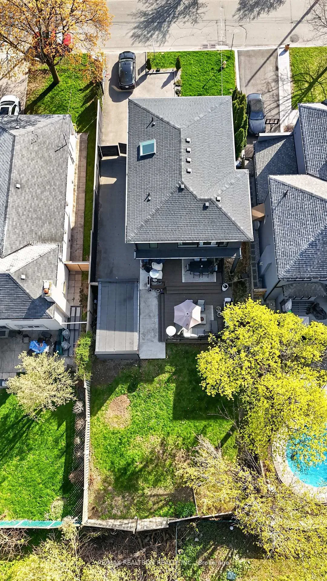 Photo 35 of 17 Lynnhaven Road, Toronto, Englemount-Lawrence — HOMEH