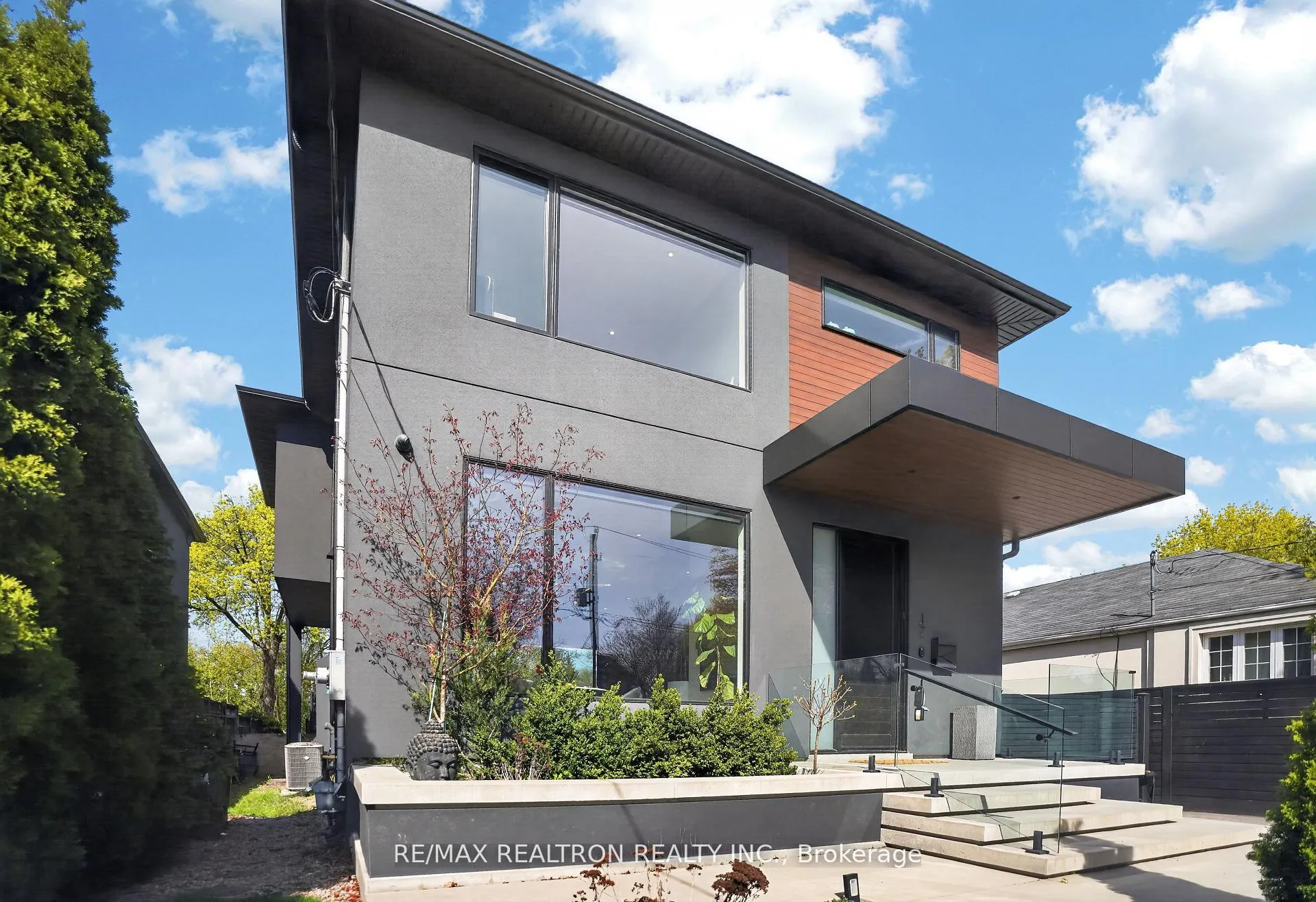 Photo 36 of 17 Lynnhaven Road, Toronto, Englemount-Lawrence — HOMEH