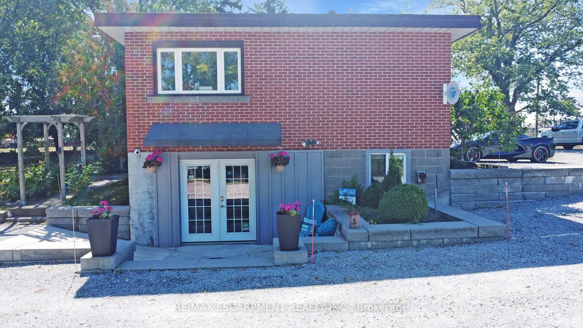 Photo 2 of 662 #6 Highway, Haldimand — HOMEH
